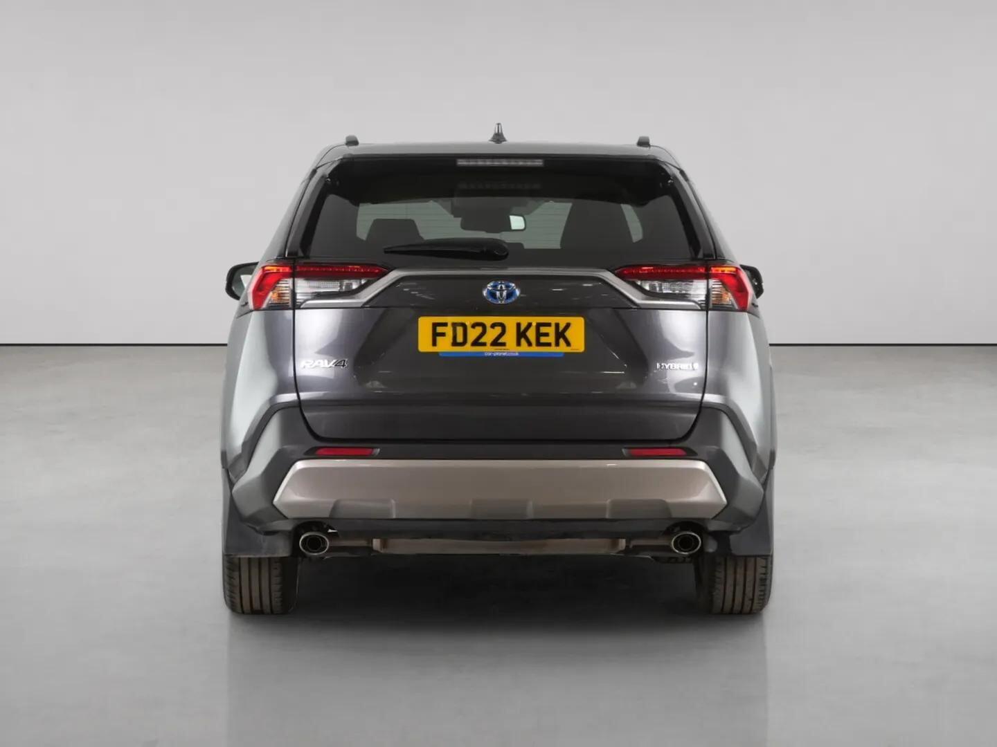 Toyota Rav4 view 7