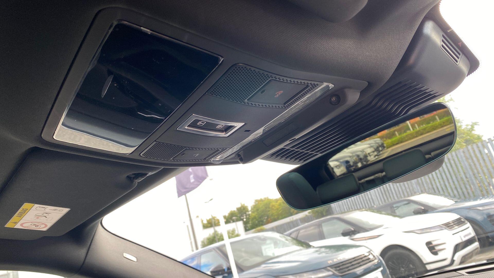 Land Rover Range Rover Evoque view 23
