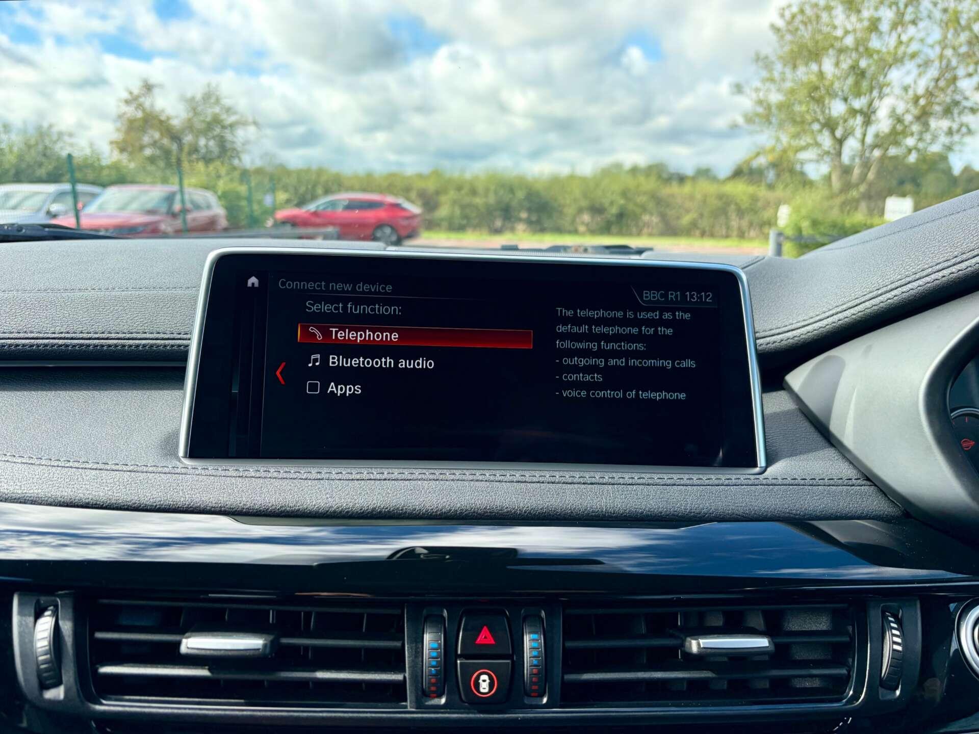 BMW X6 view 55