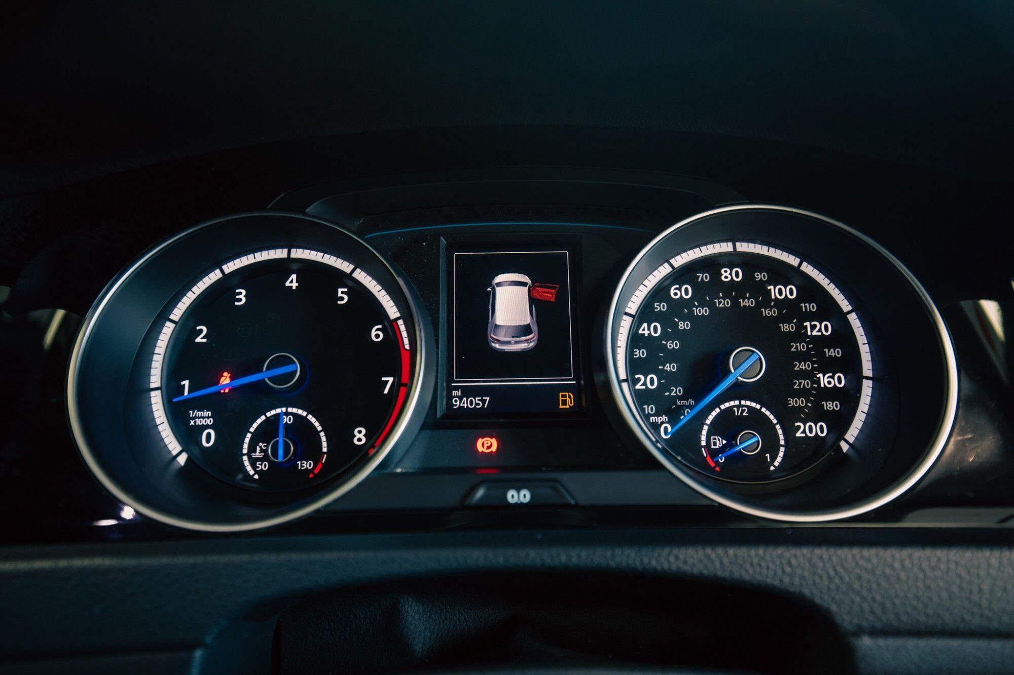 Volkswagen Golf view 14