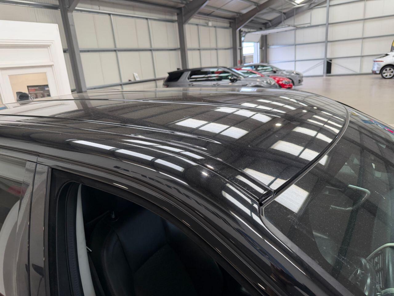 Land Rover Discovery Sport view 37