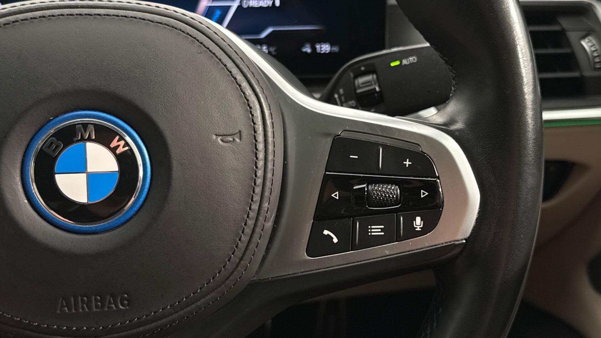BMW I4 view 19