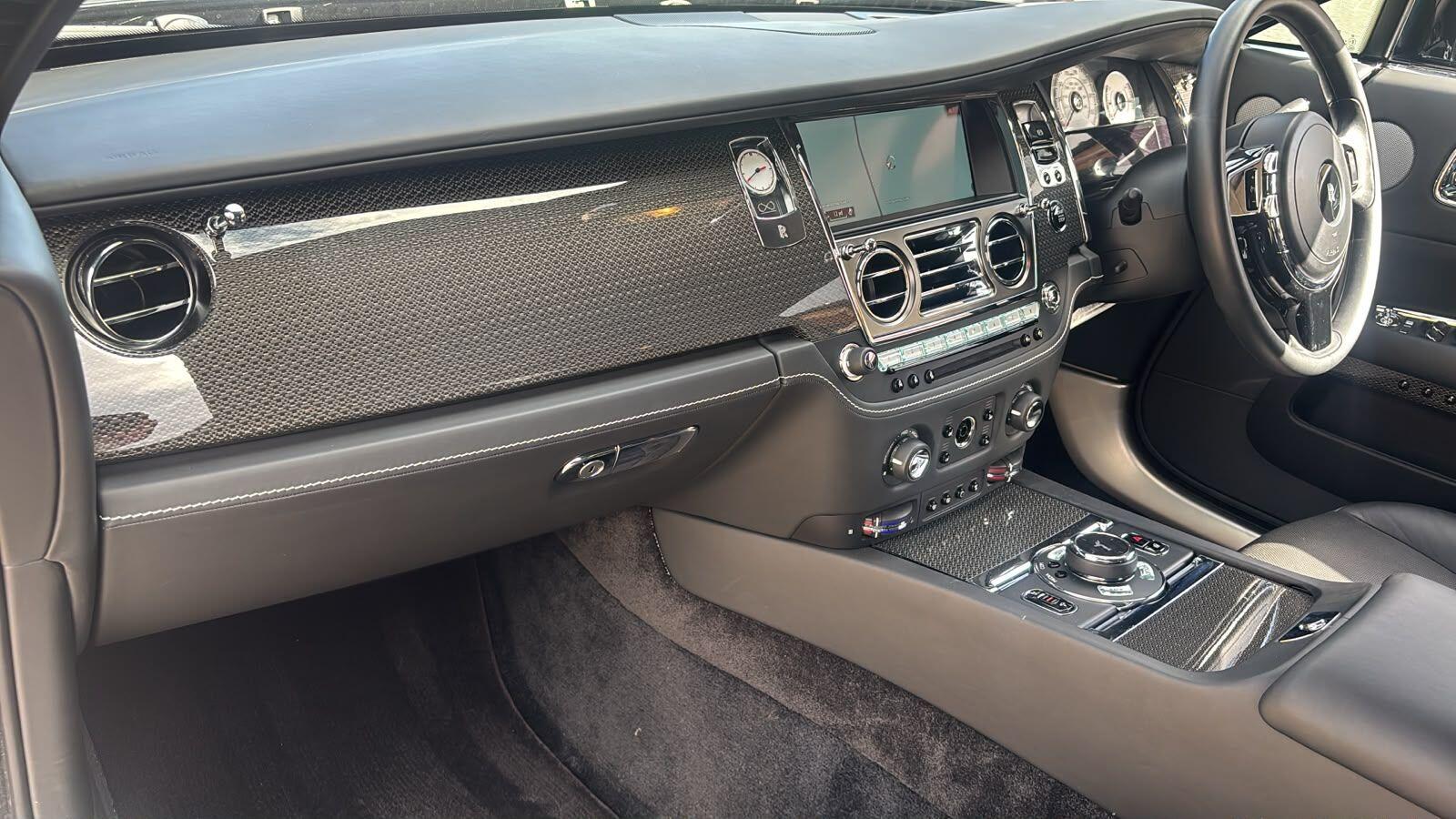 Rolls-Royce Wraith view 13
