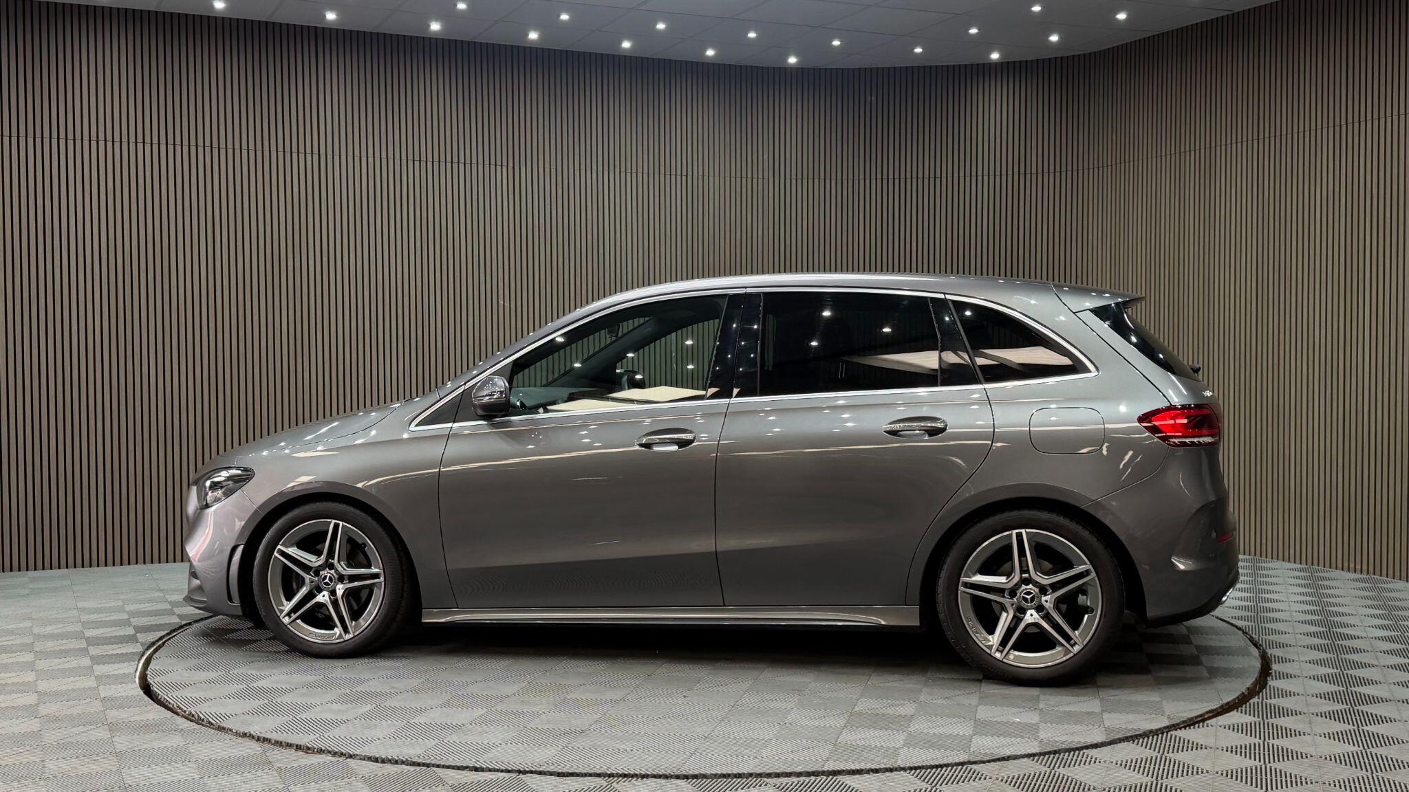 Mercedes-Benz B-Class view 45
