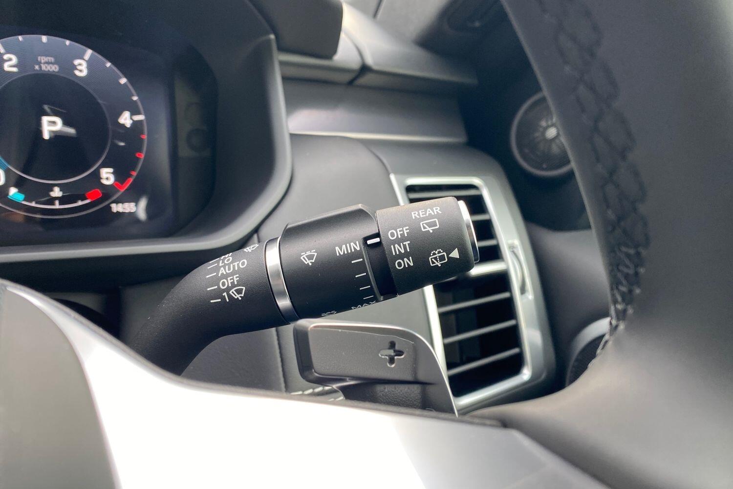 Land Rover Discovery view 29