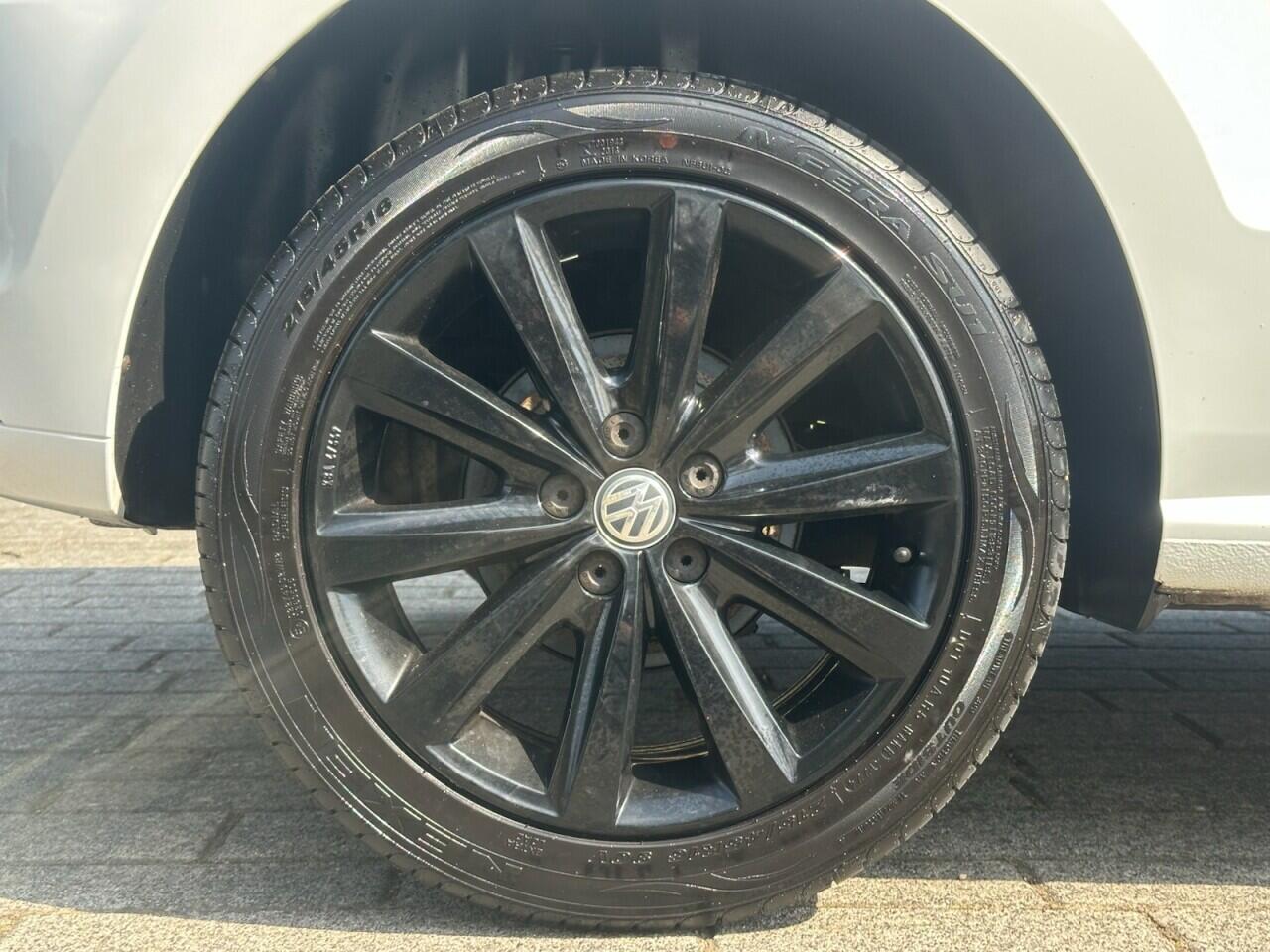 Volkswagen Polo view 51