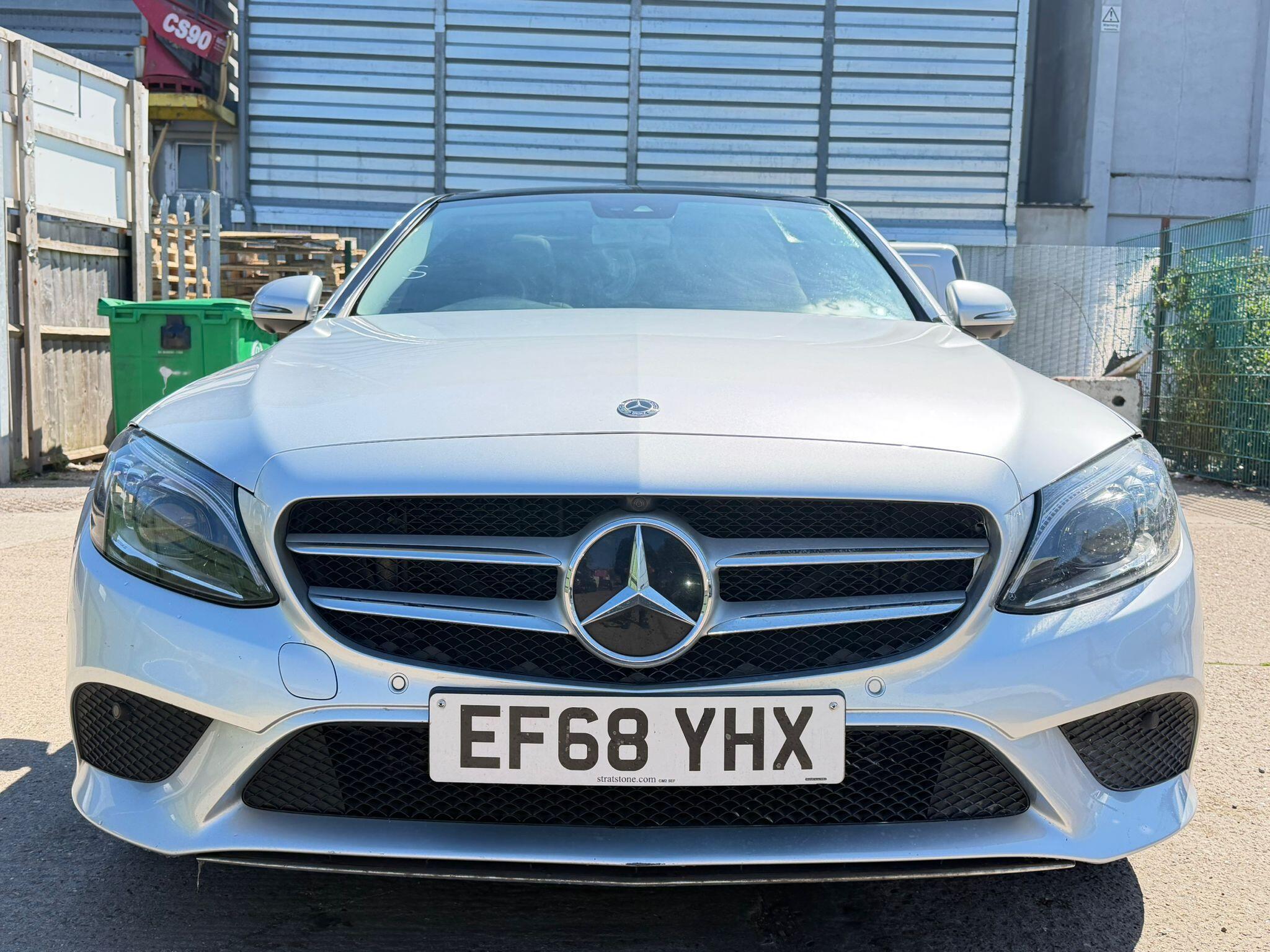 Mercedes-Benz C-Class view 8