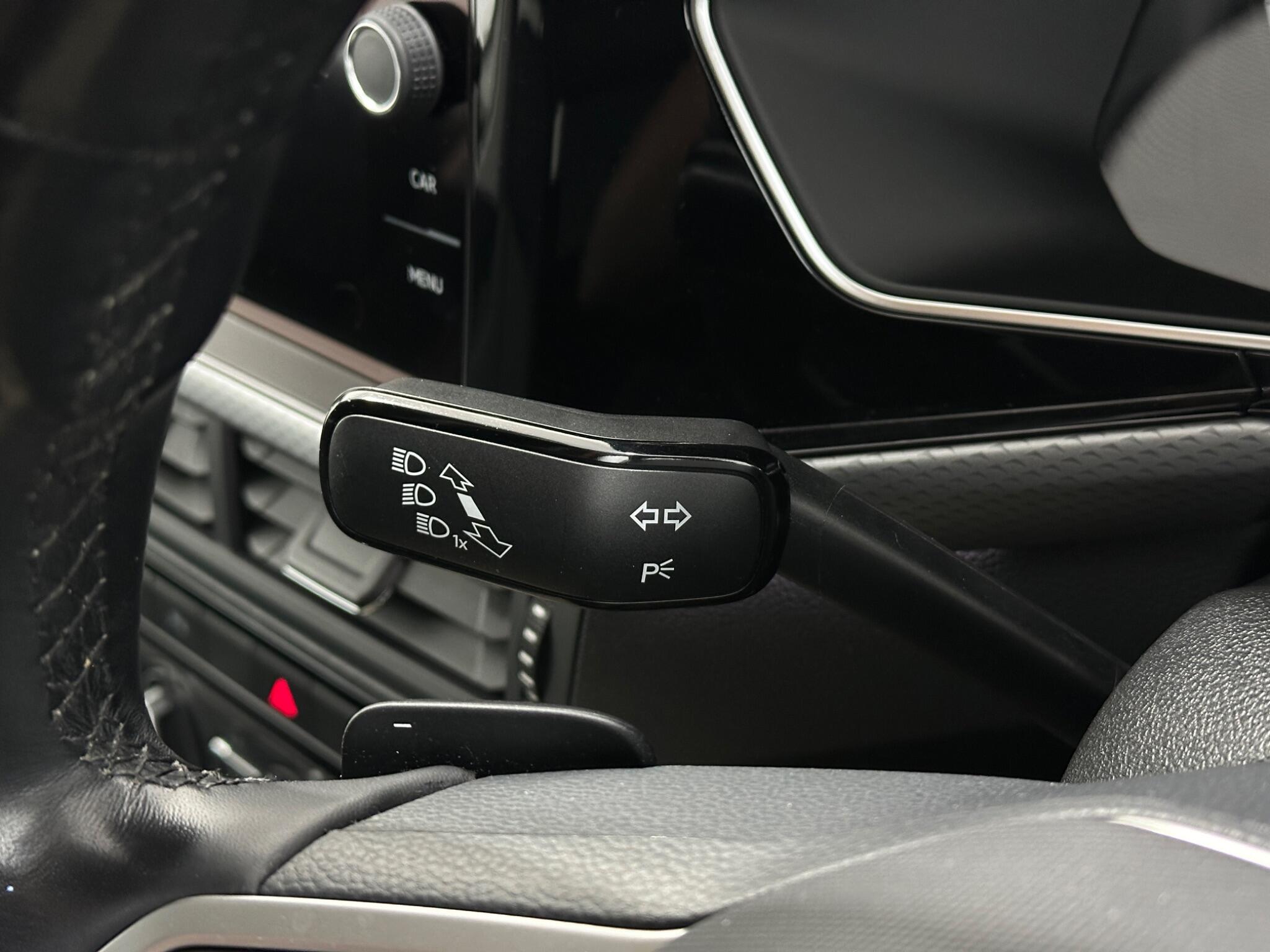 Volkswagen T-Cross view 14