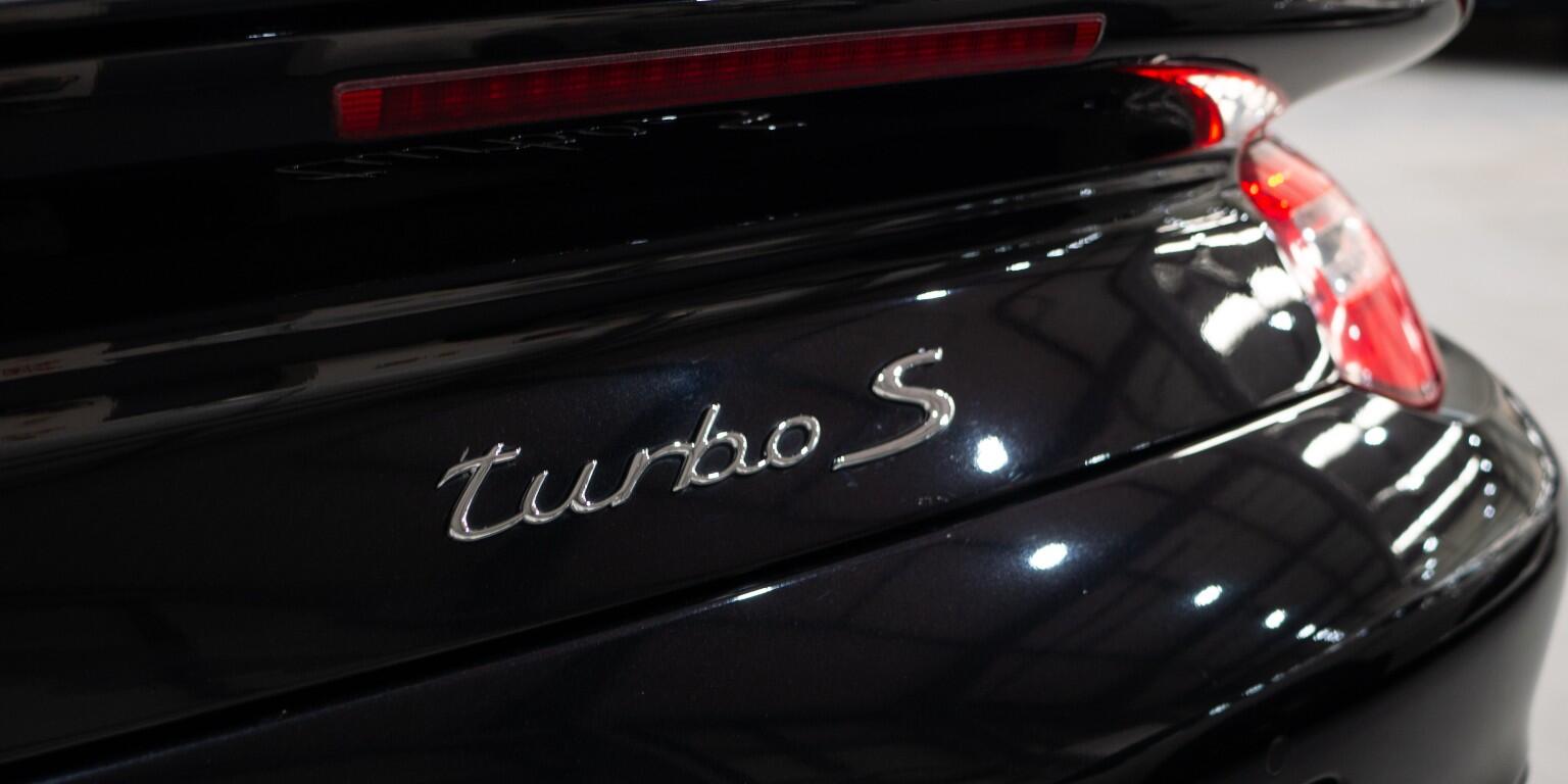 Porsche 911 view 49