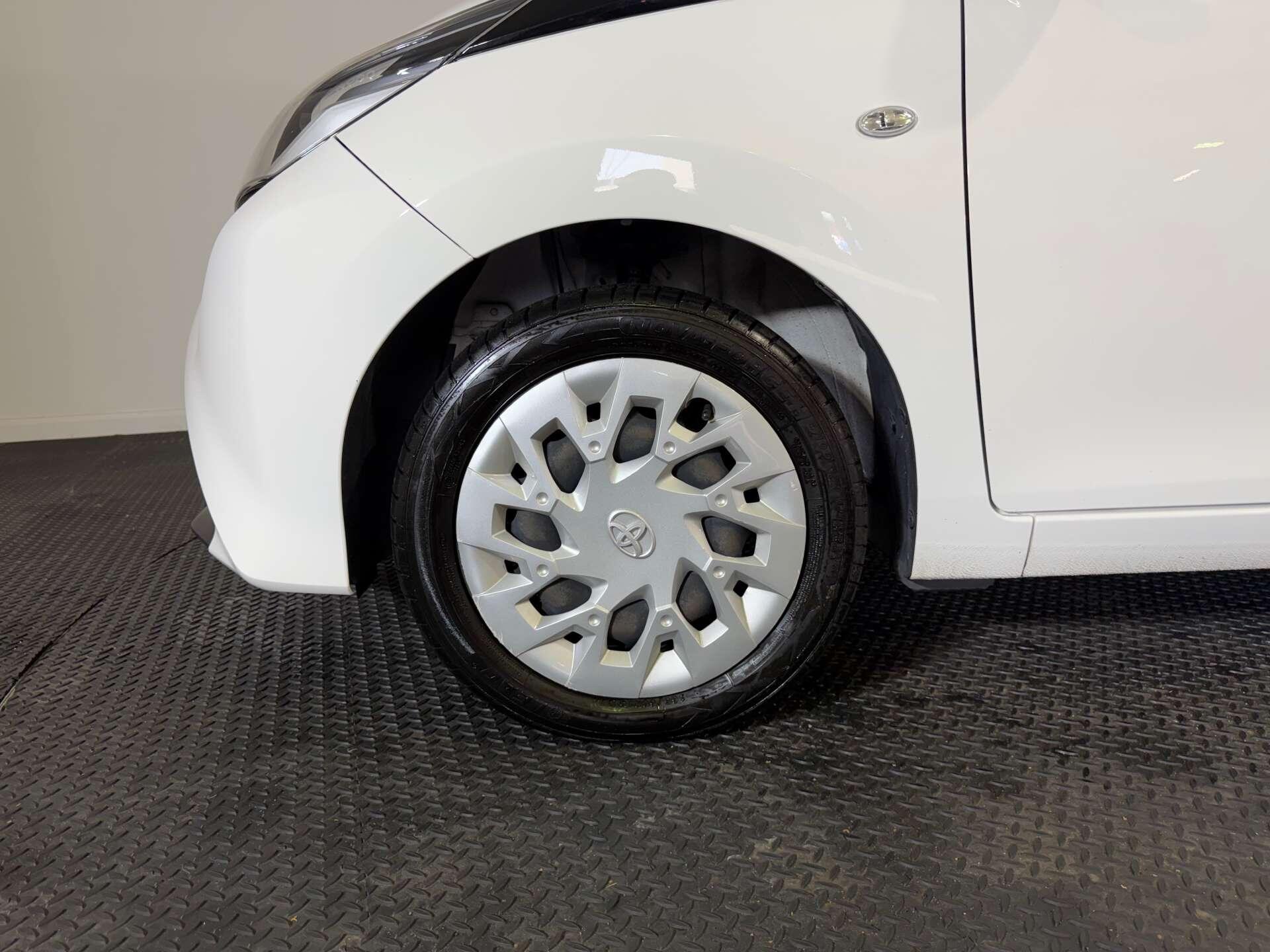 Toyota Aygo view 56