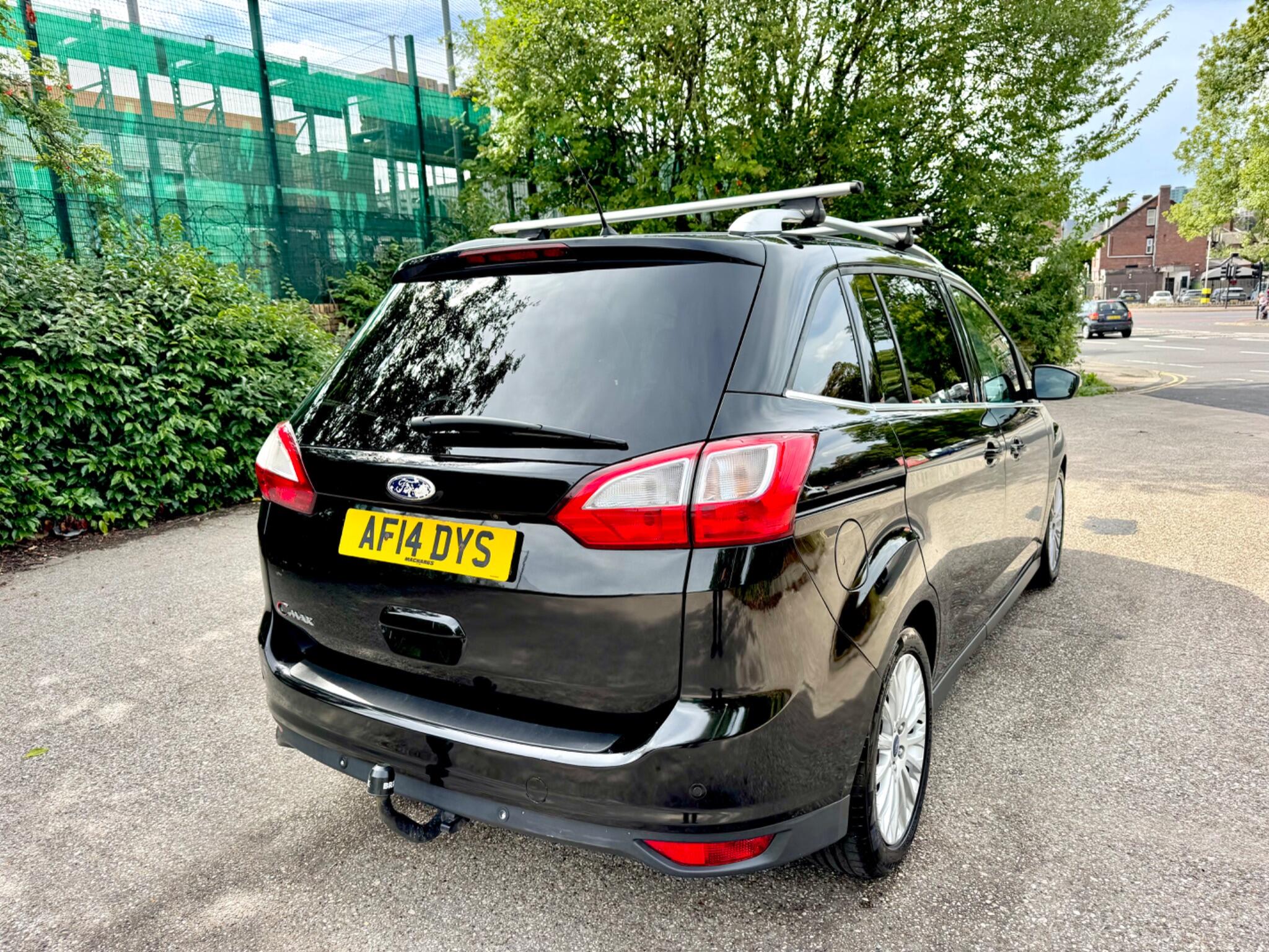 Ford Grand C-Max view 7