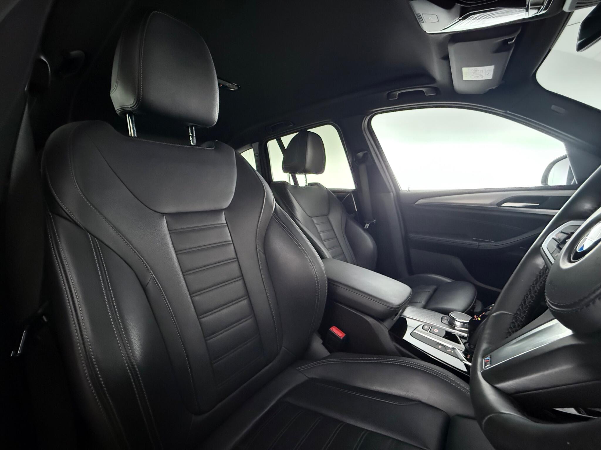 BMW X3 view 31