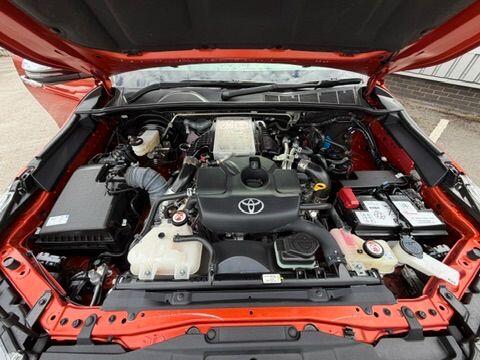 Toyota Hilux view 38