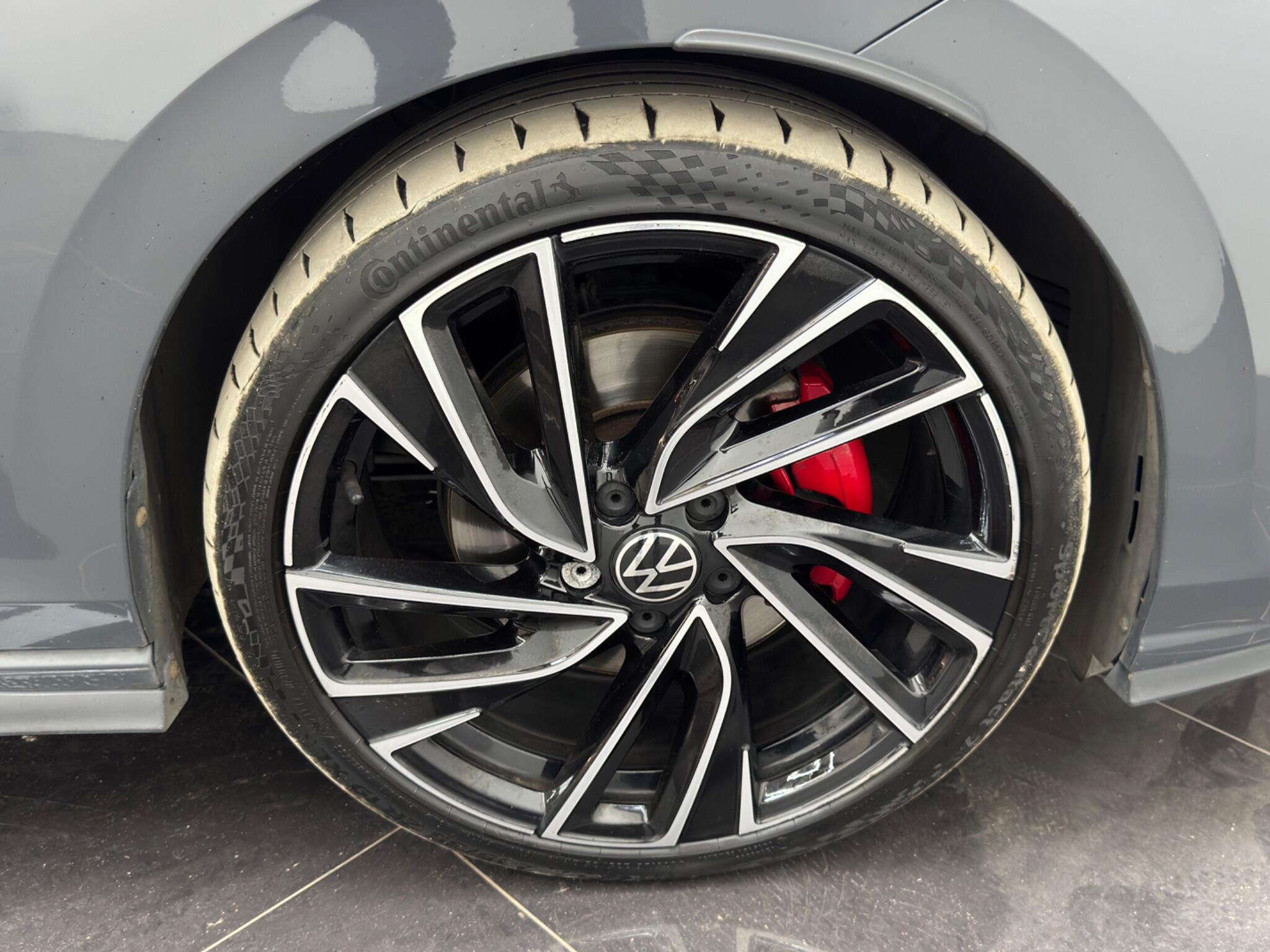 Volkswagen Golf view 55