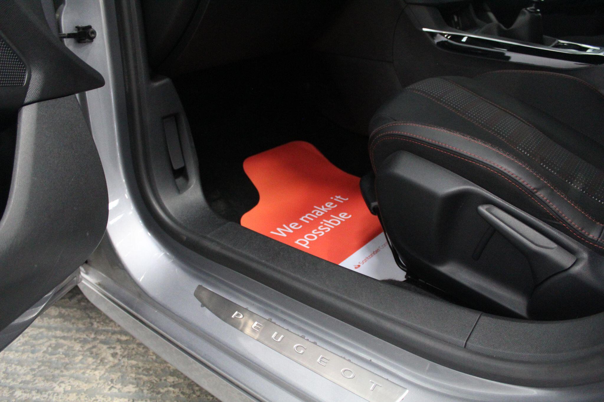Peugeot 308 view 32