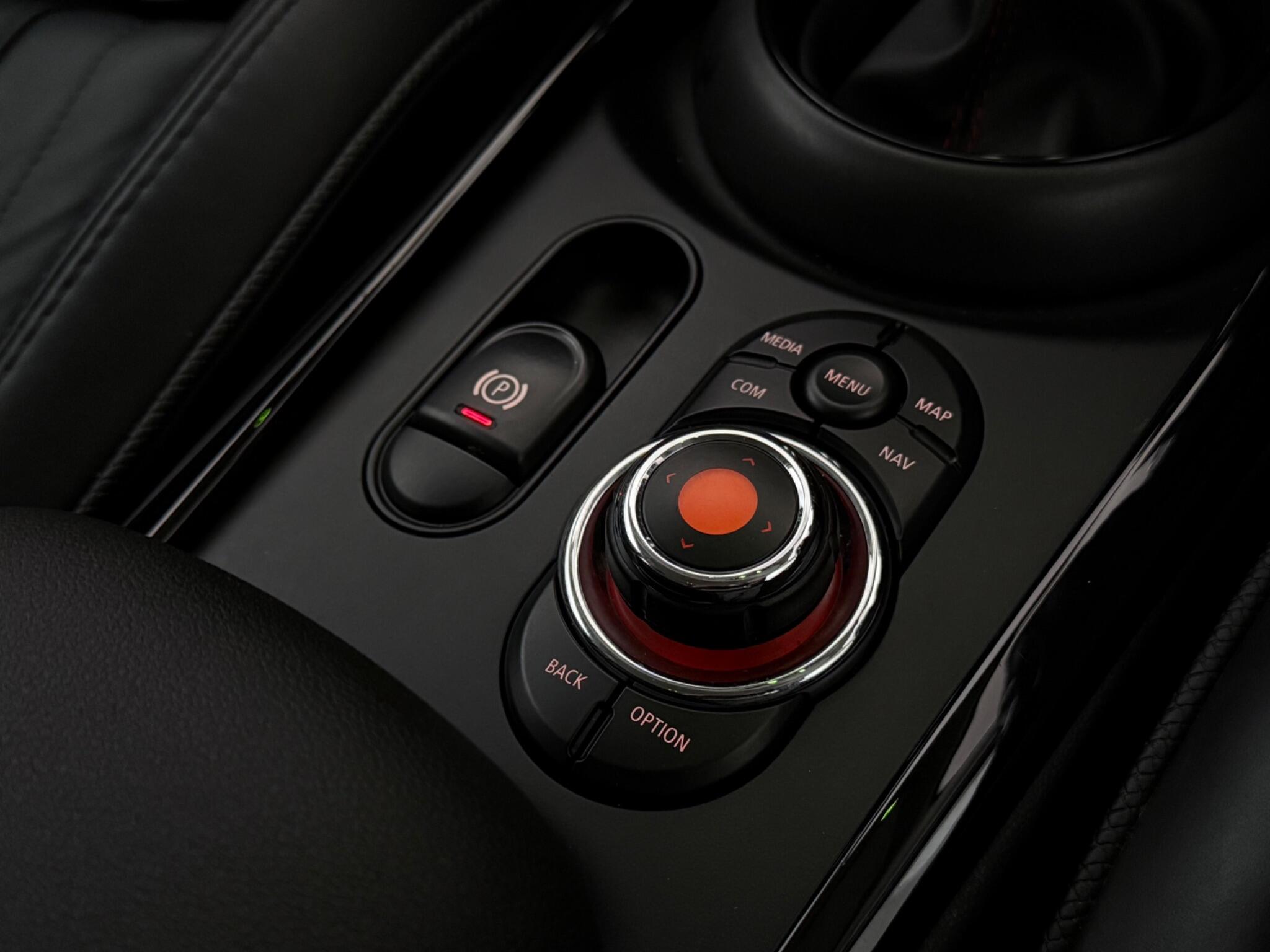 Mini Clubman view 20