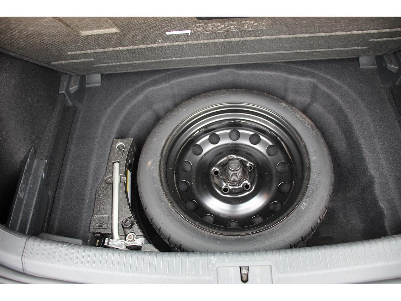 Volkswagen Golf view 40