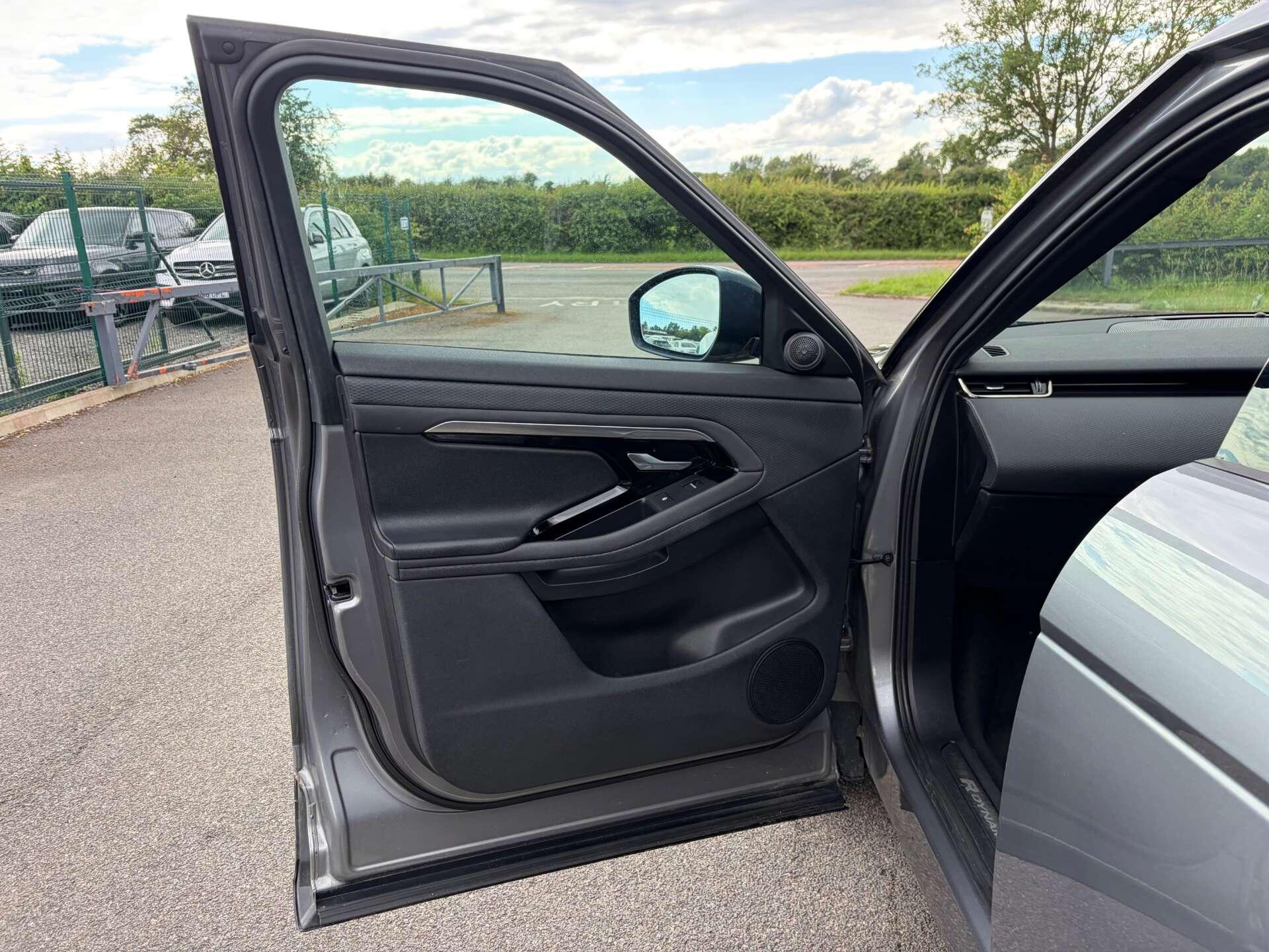 Land Rover Range Rover Evoque view 14
