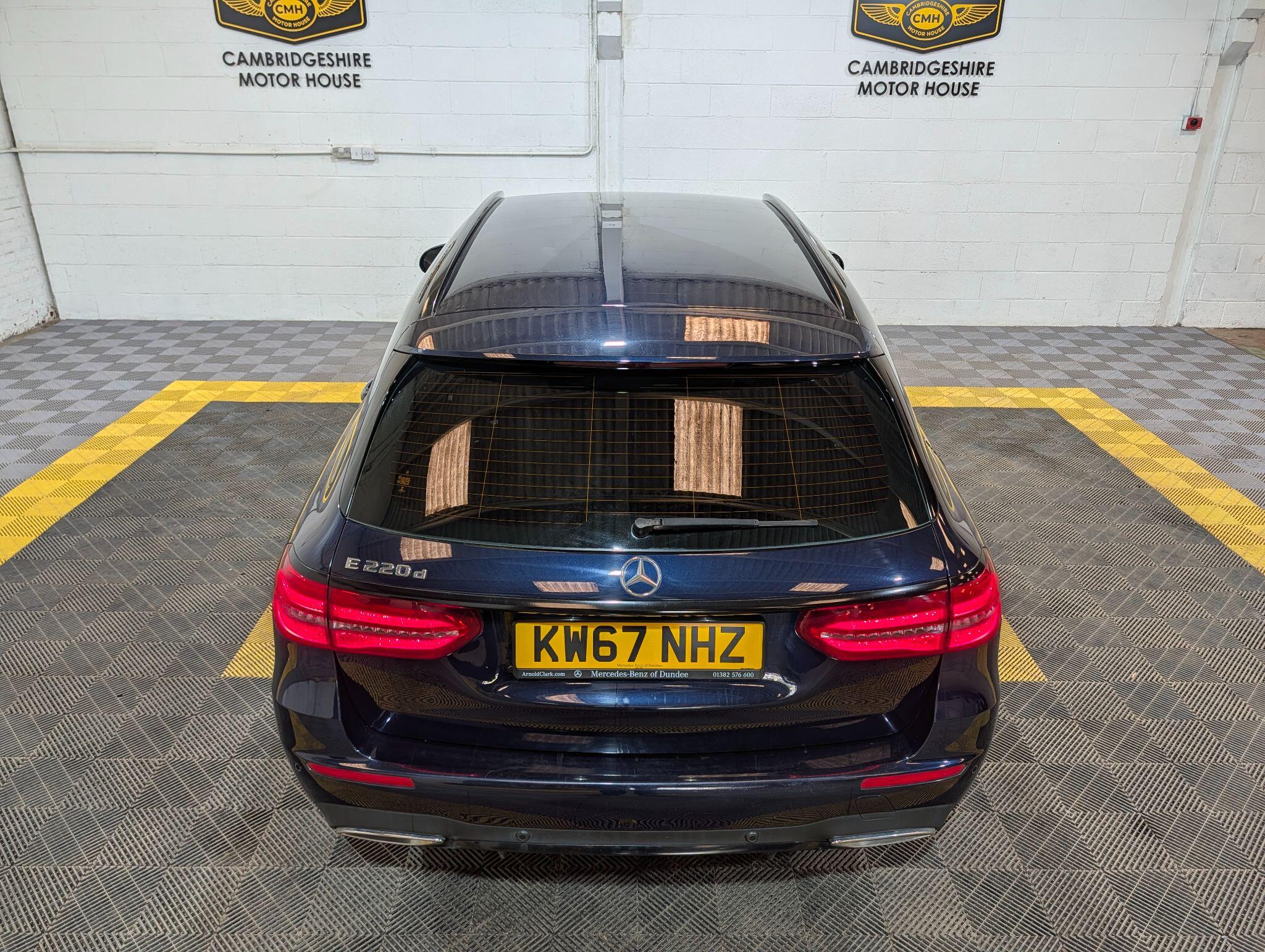 Mercedes-Benz E-Class view 11