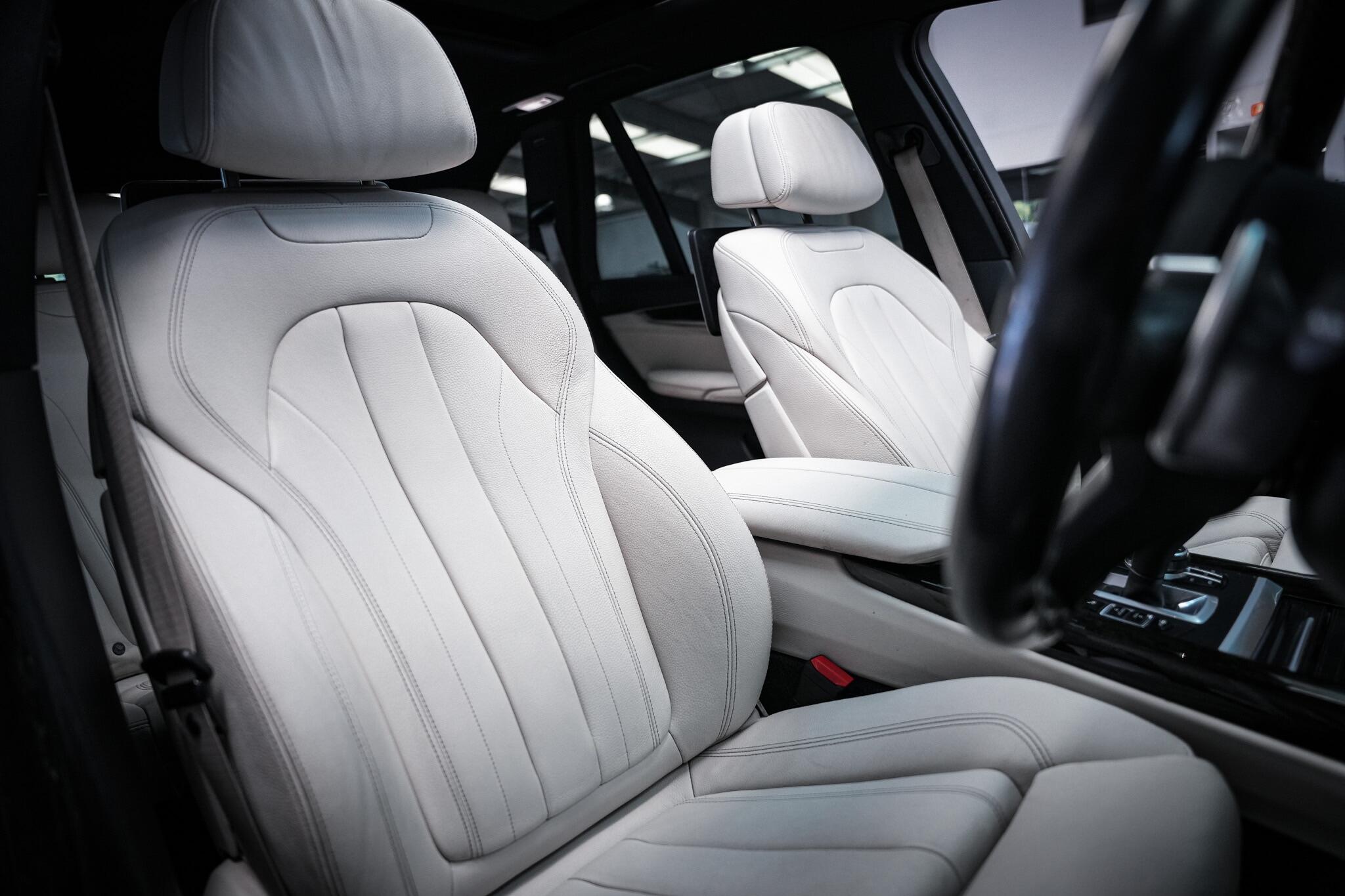 BMW X5 view 18