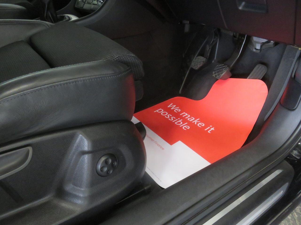 Audi Q3 view 52