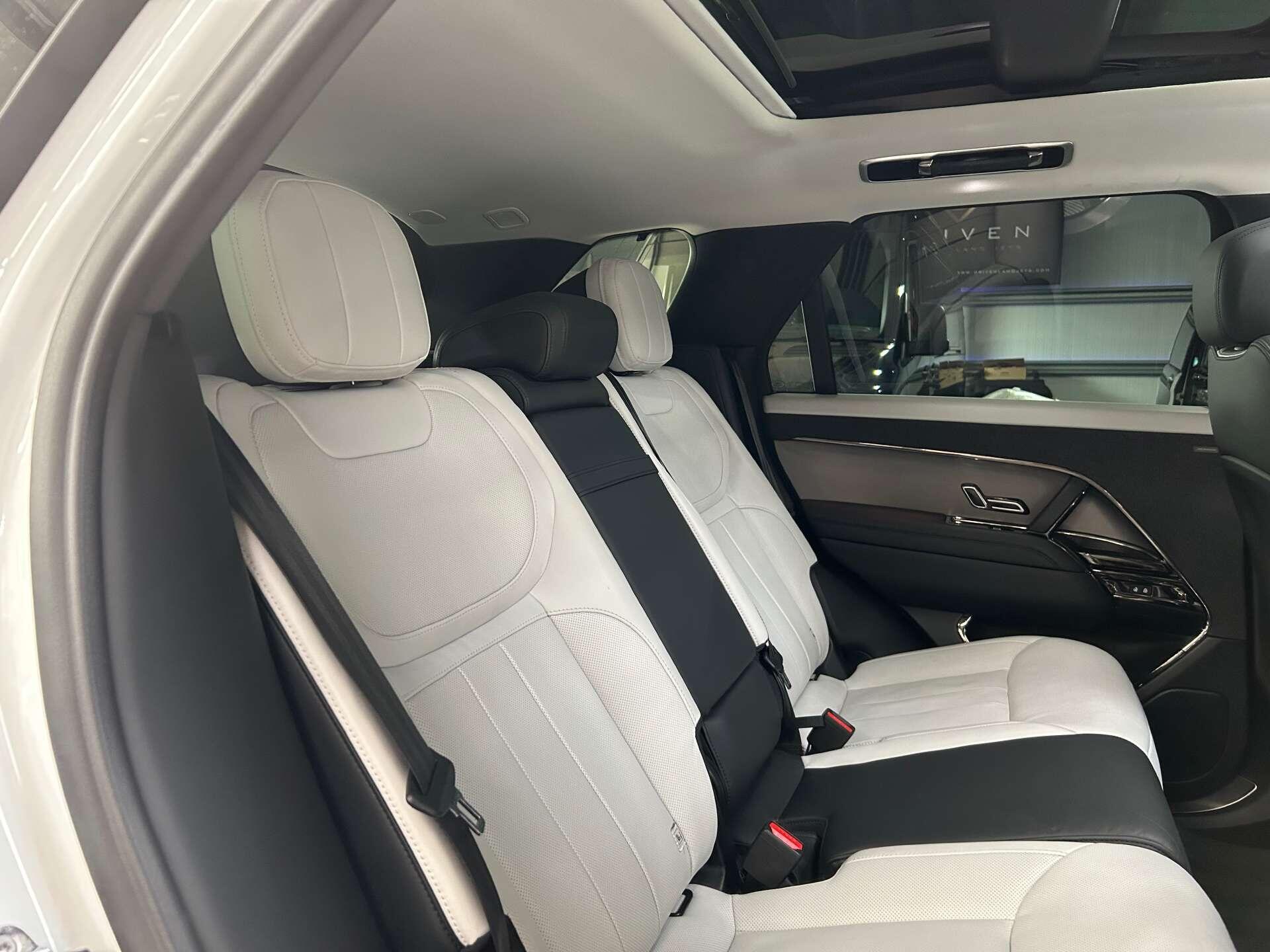 Land Rover Range Rover Sport view 27