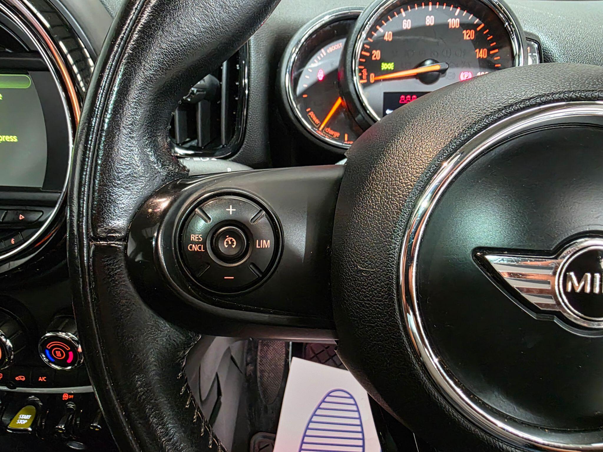 Mini Countryman view 18