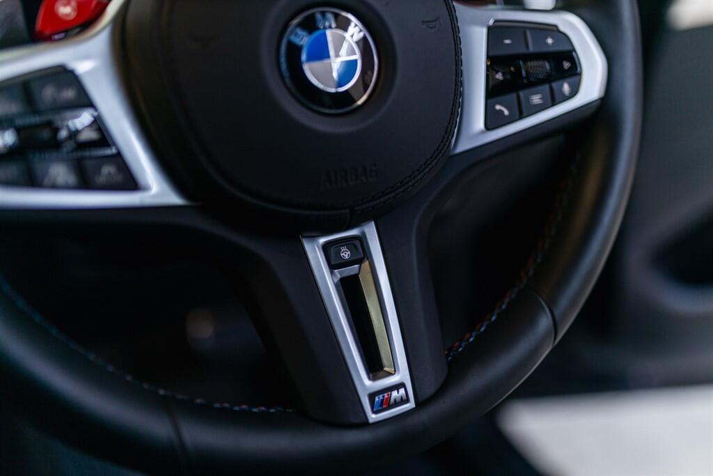 BMW X4 M view 32