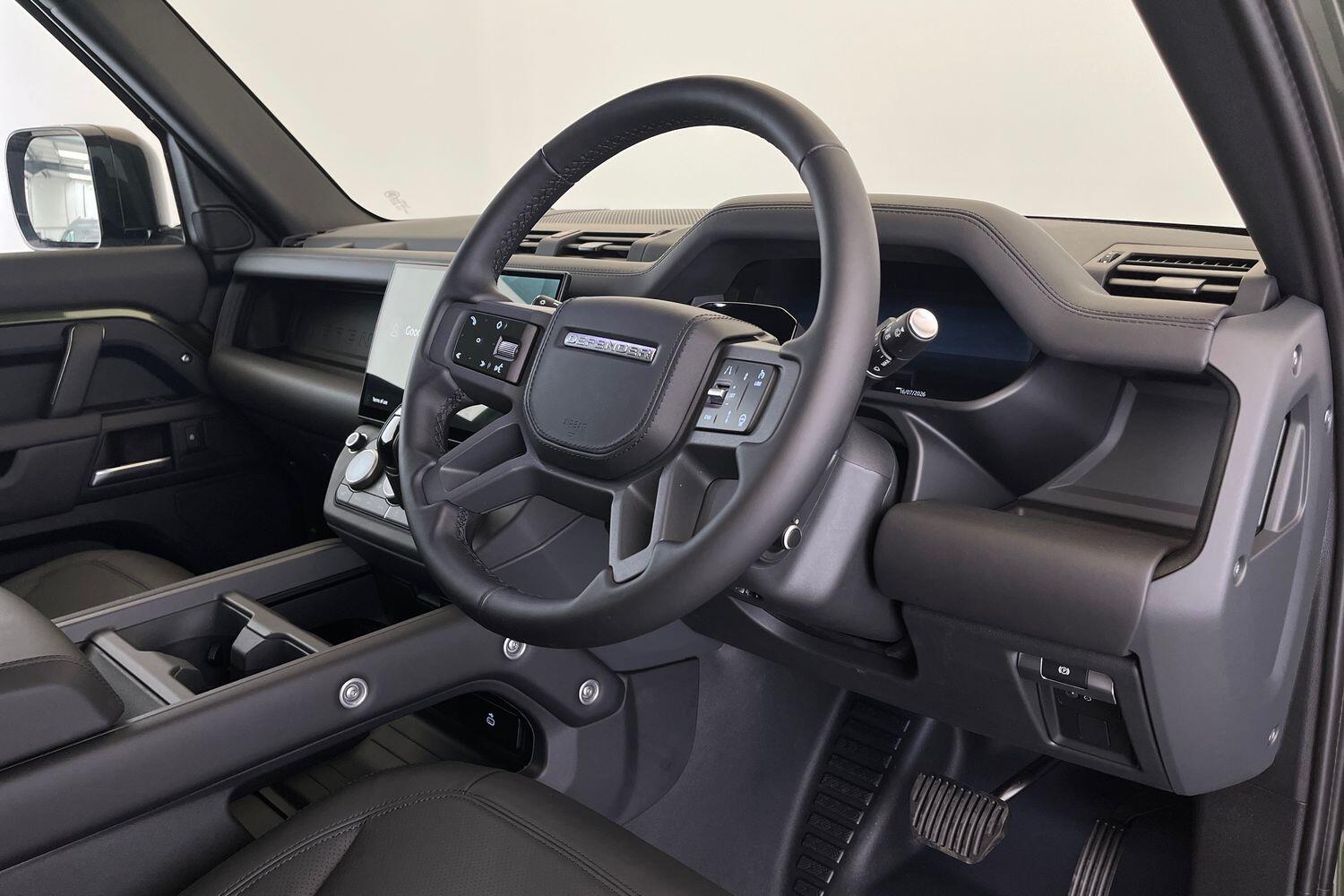 Land Rover Defender view 17