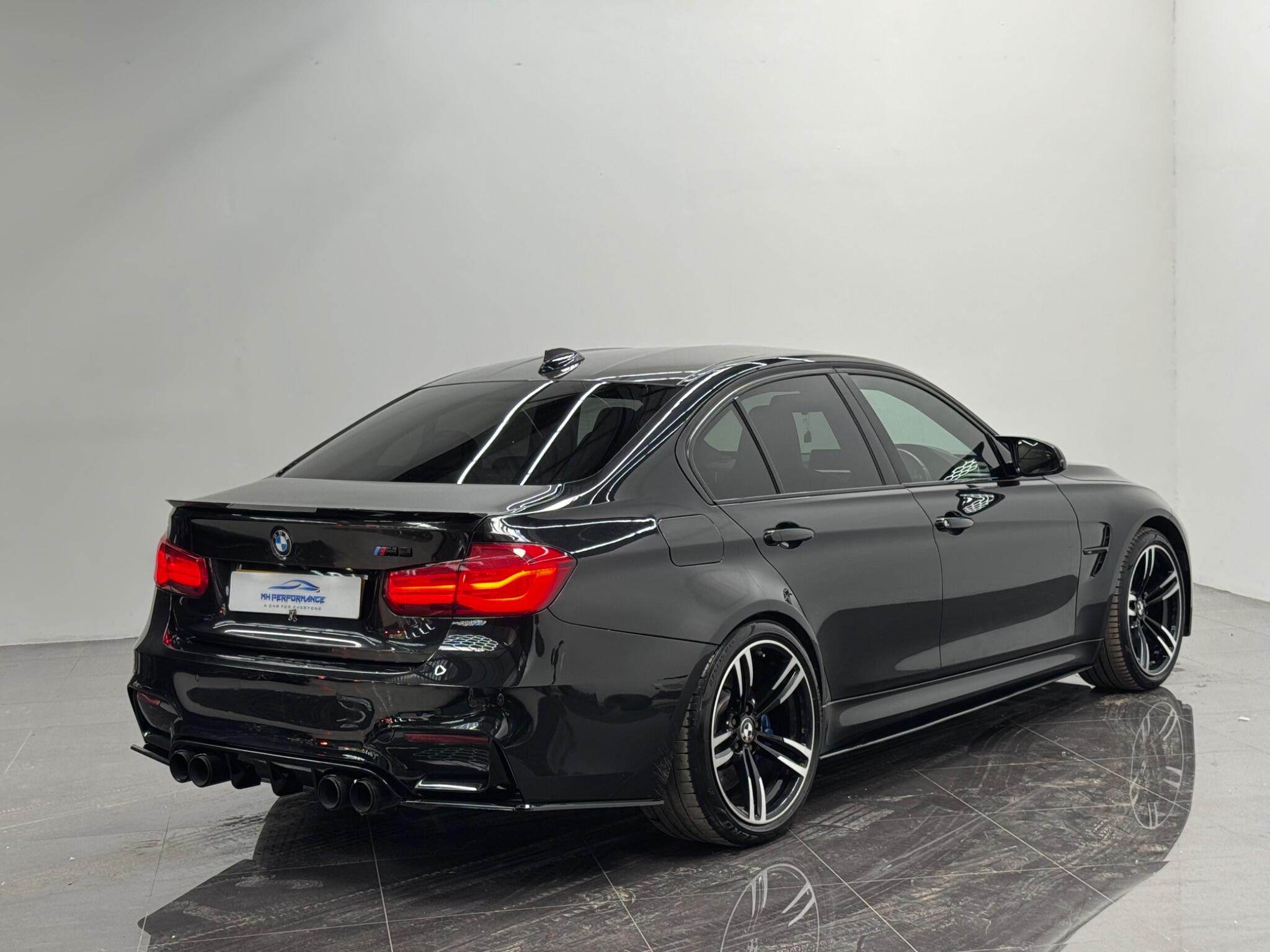 BMW M3 view 9