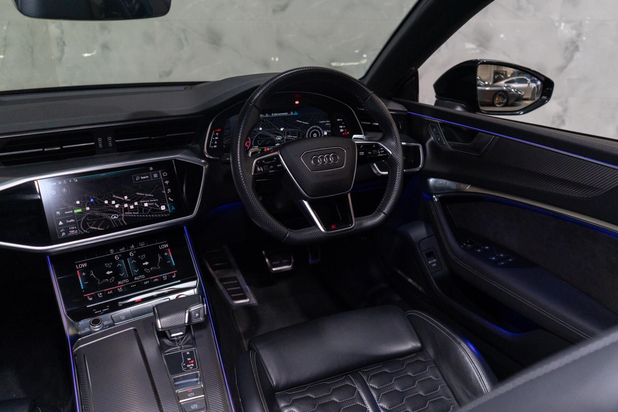 Audi RS7 view 12