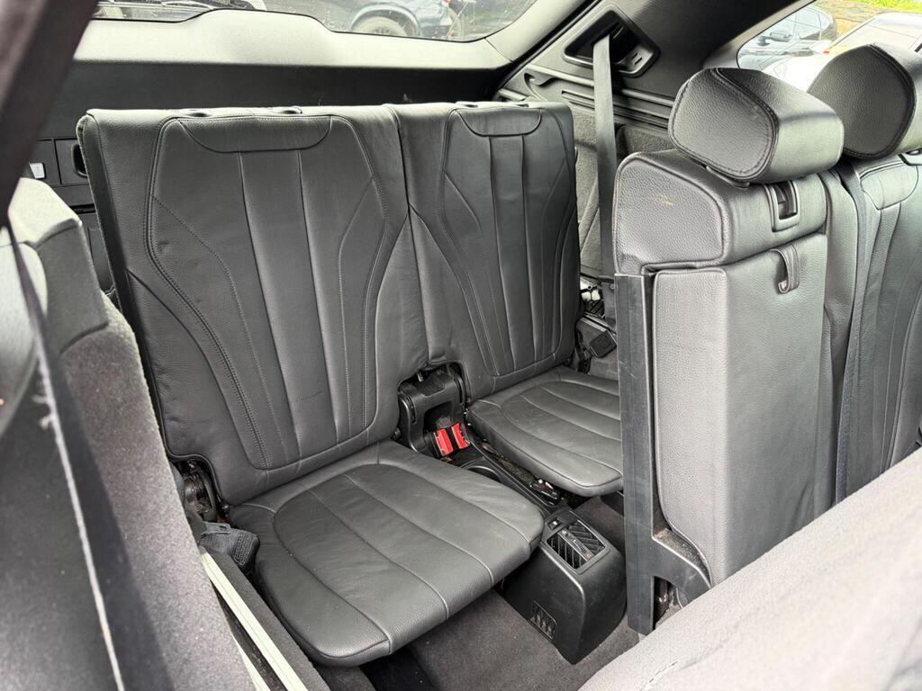 BMW X5 view 19