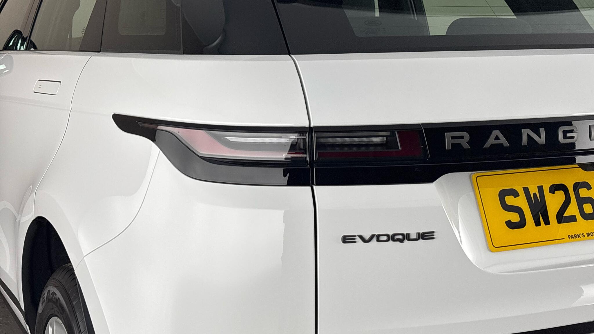 Land Rover Range Rover Evoque view 19