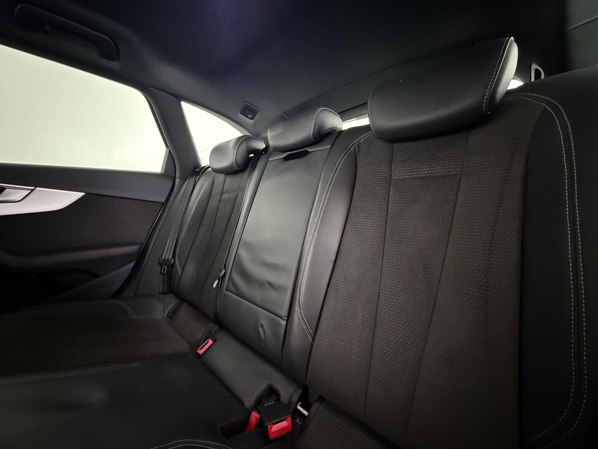 Audi A4 view 25