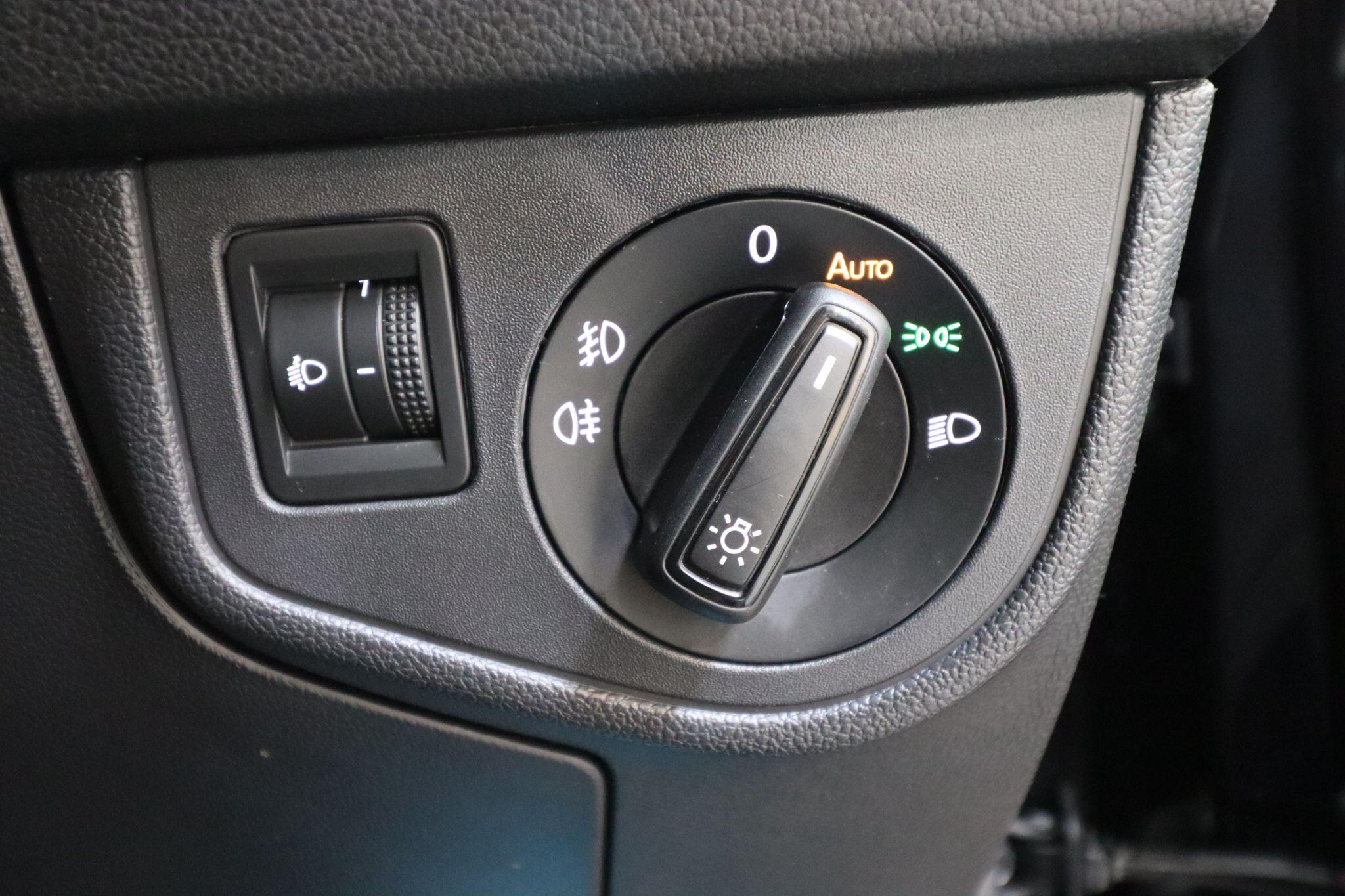 Volkswagen Taigo view 21