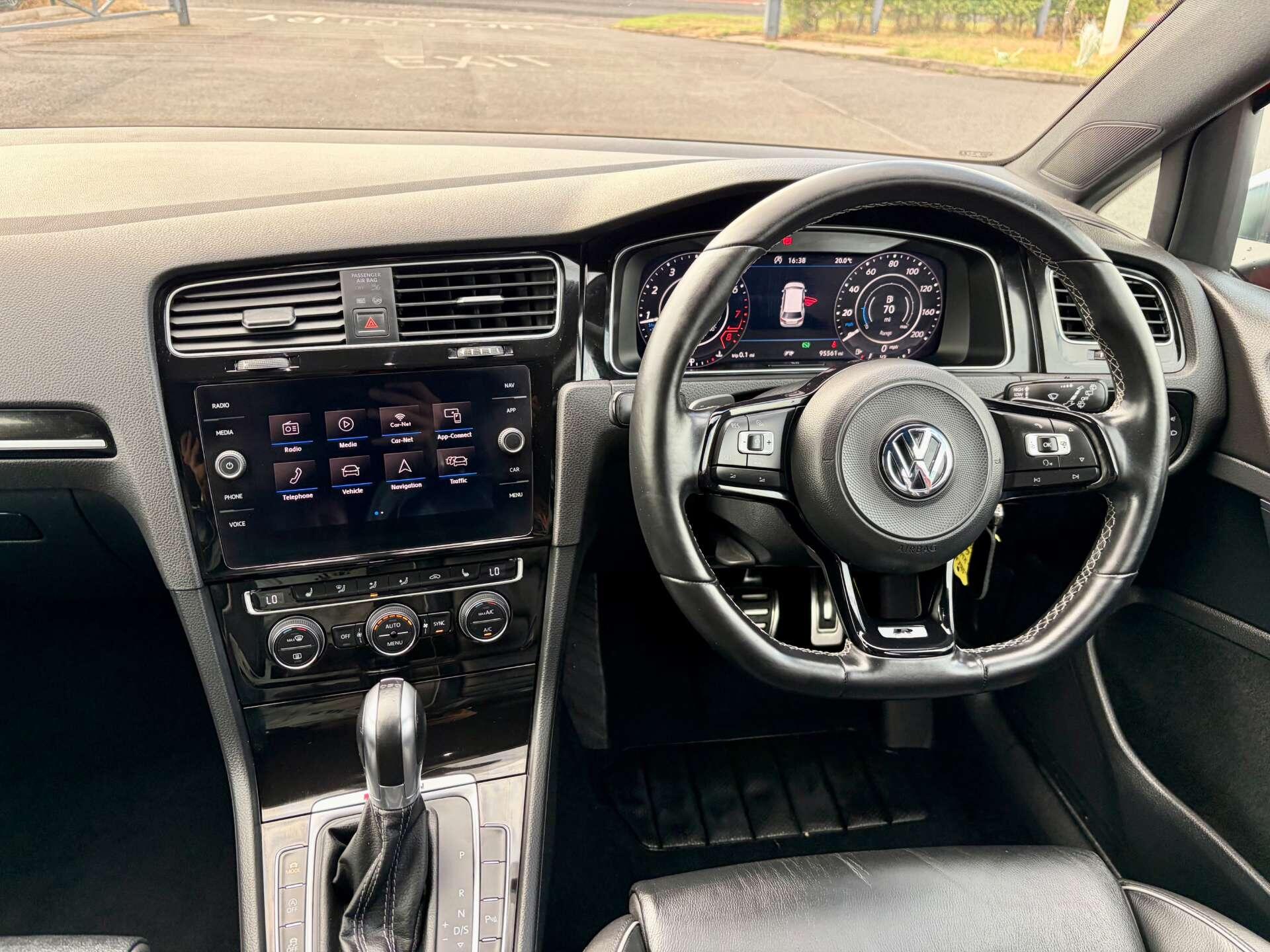 Volkswagen Golf view 2