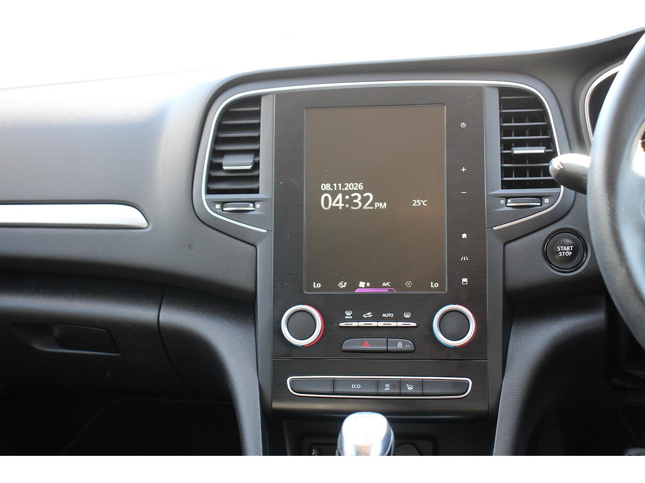 Renault Megane view 16