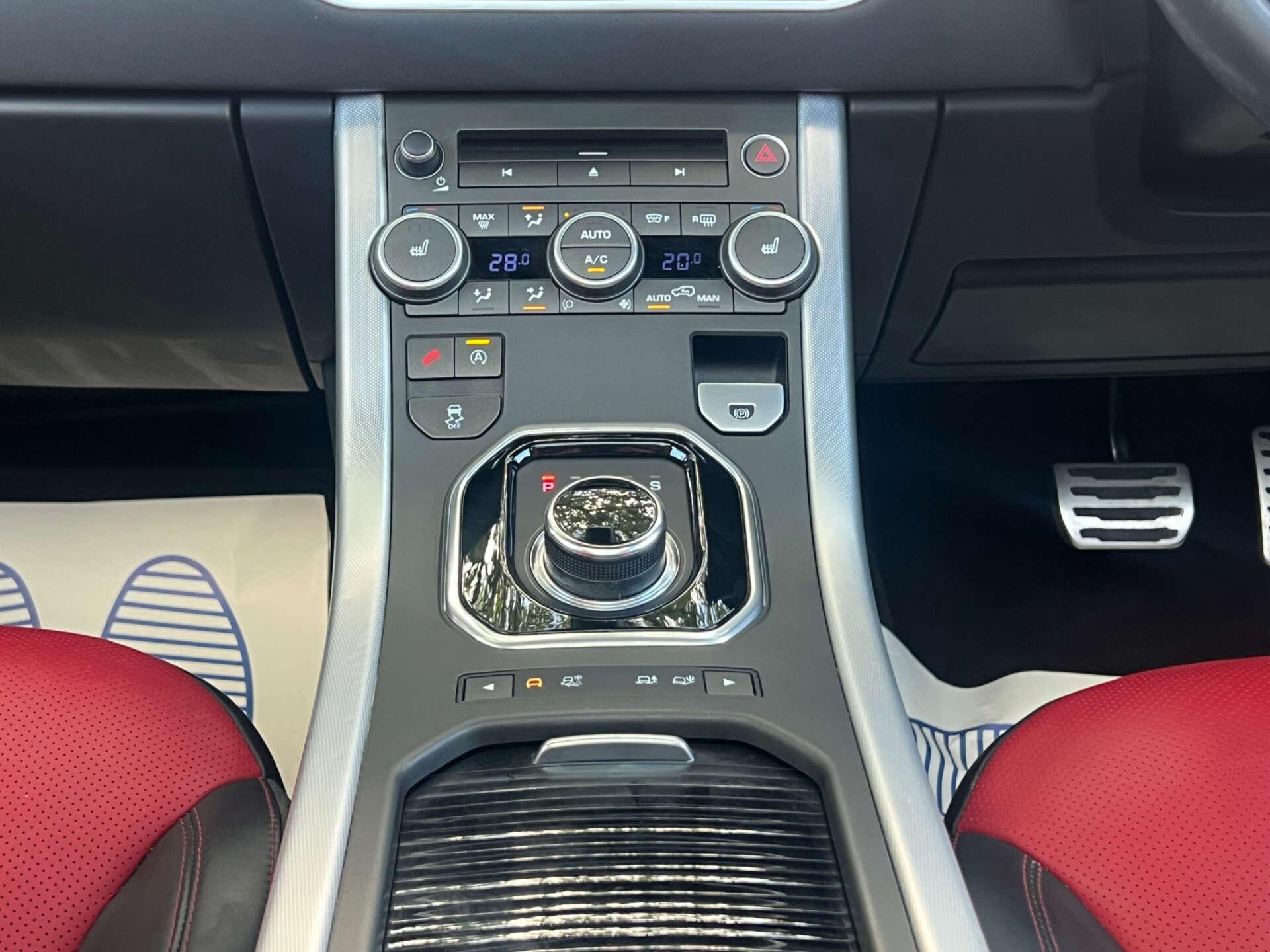 Land Rover Range Rover Evoque view 42