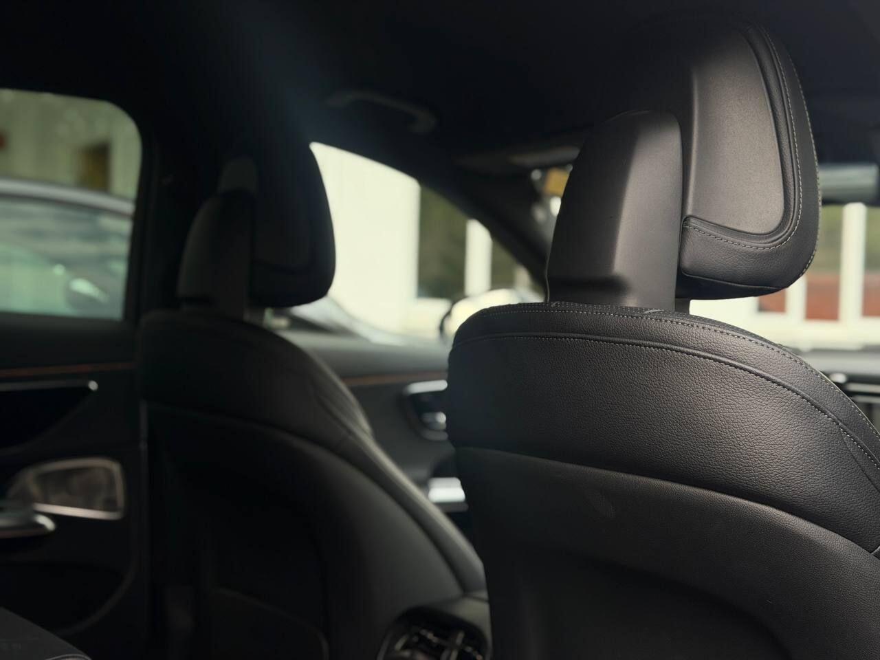 Mercedes-Benz E-Class view 15
