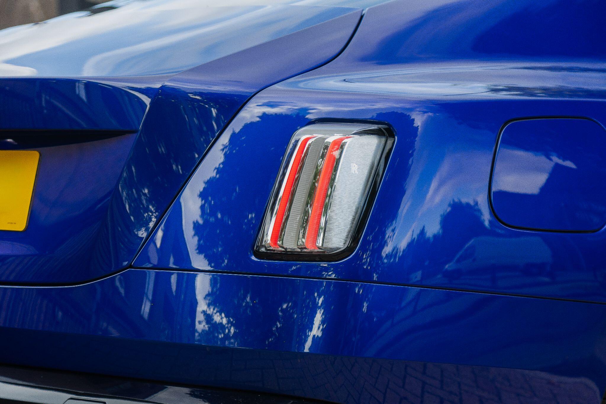 Rolls-Royce Spectre view 36