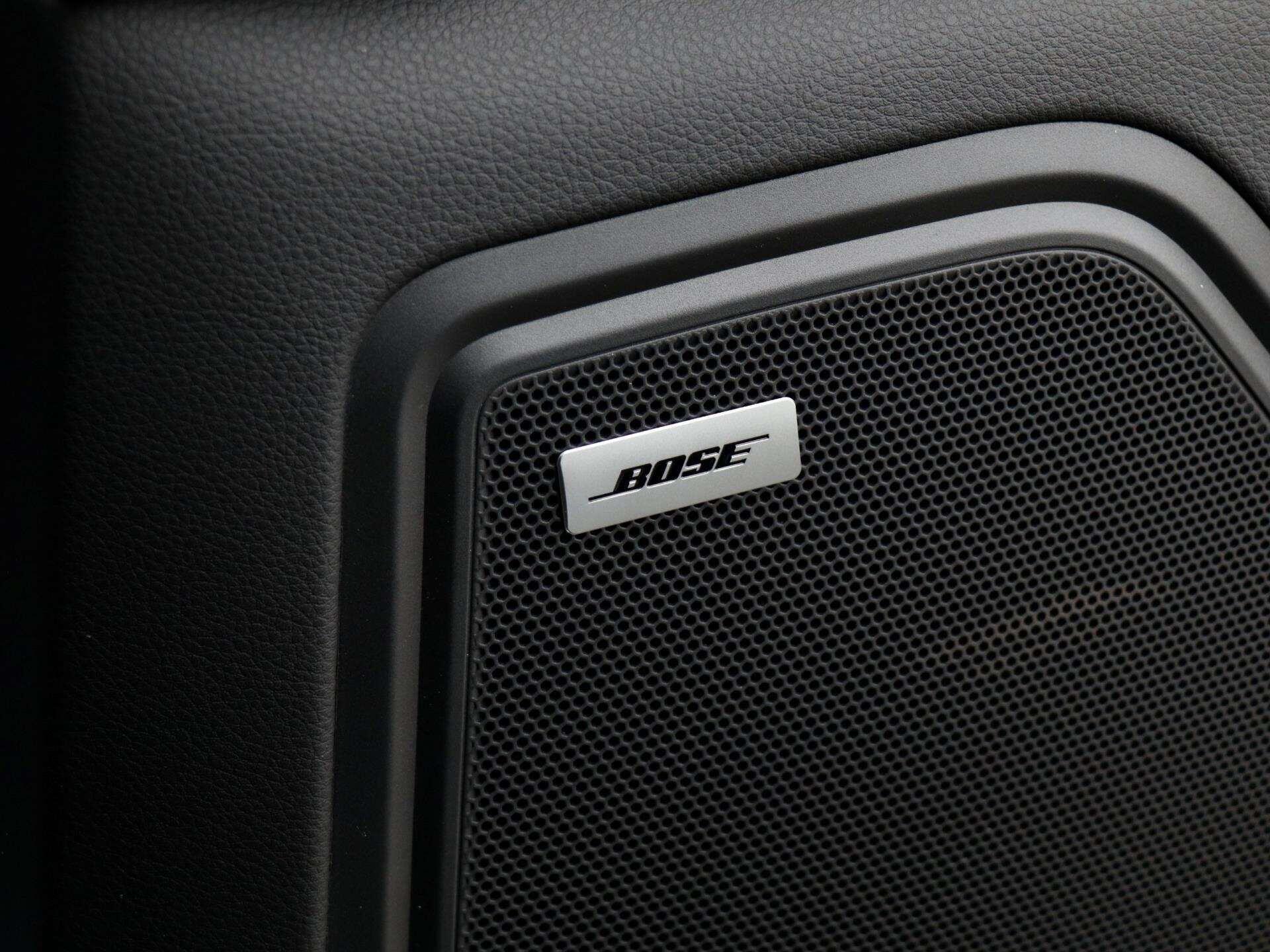 Porsche Macan view 23