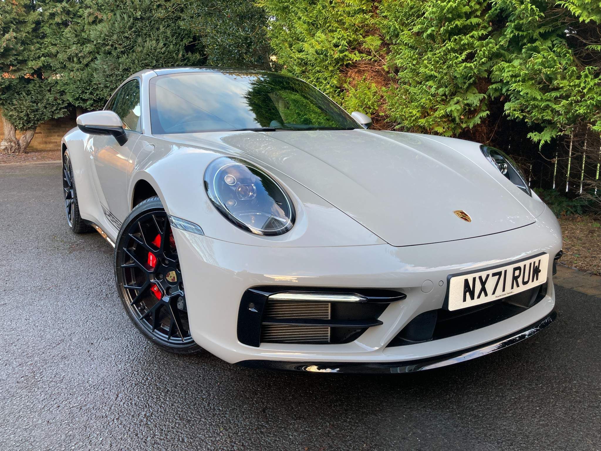 Porsche 911 view 26