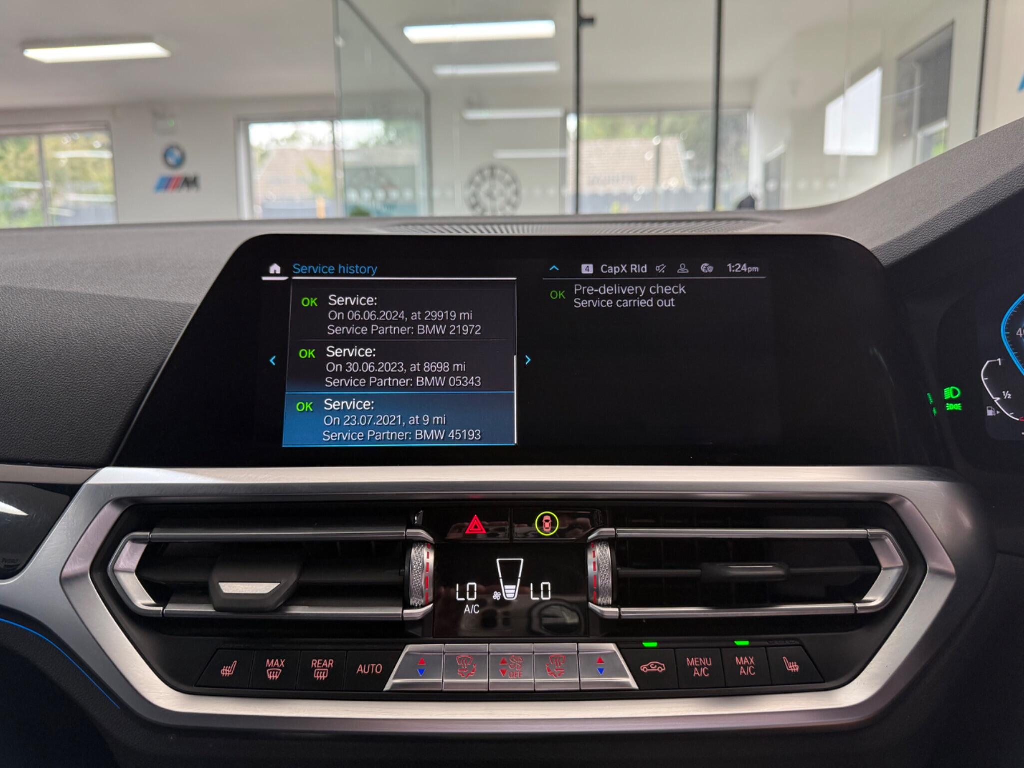BMW 3 Series view 14