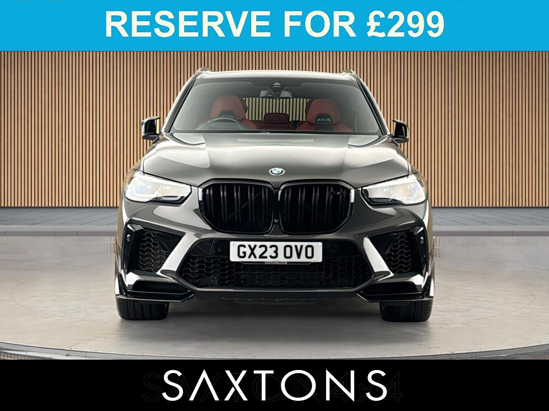 BMW X5 M view 3