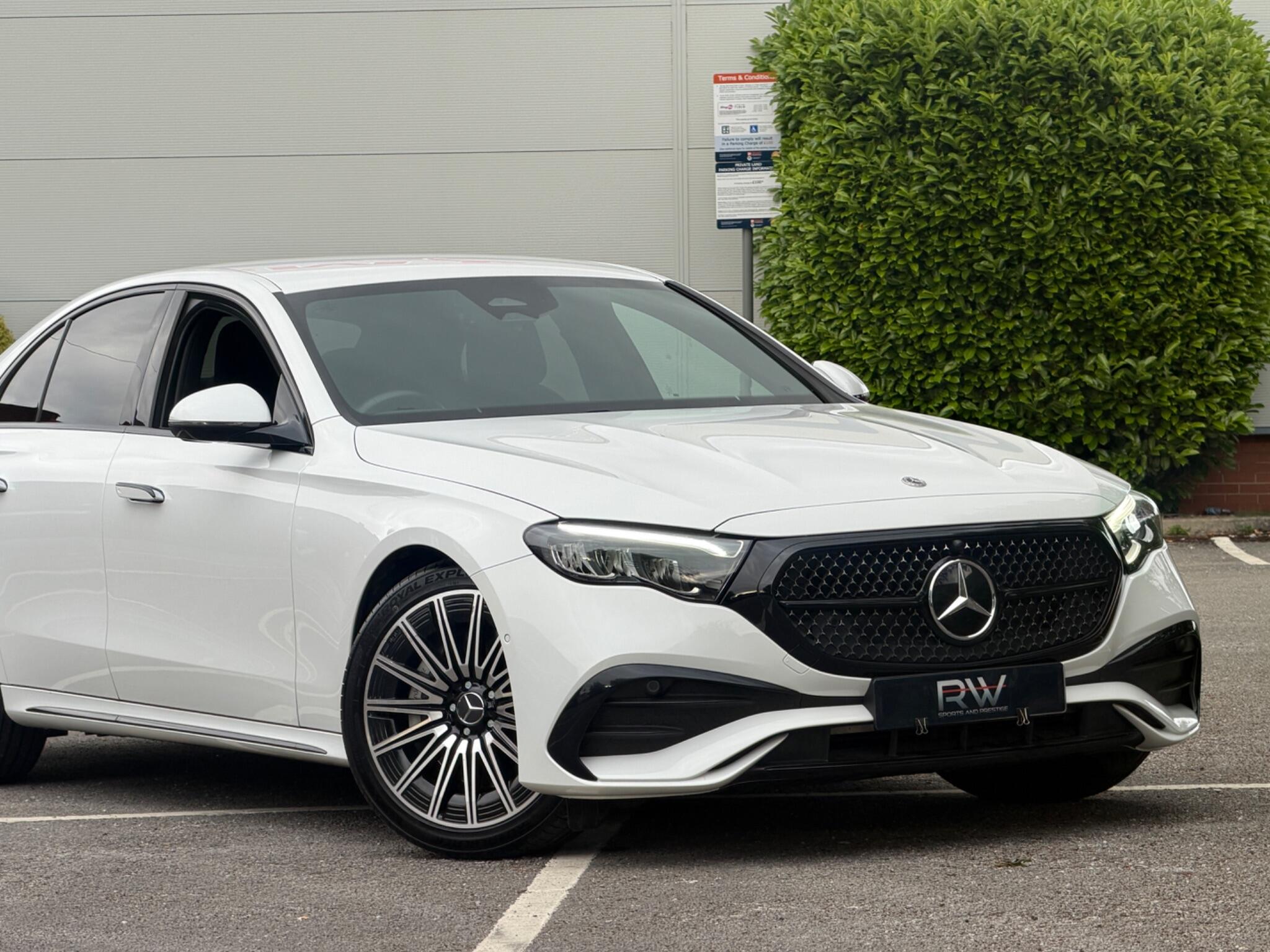 Mercedes-Benz E Class view 5