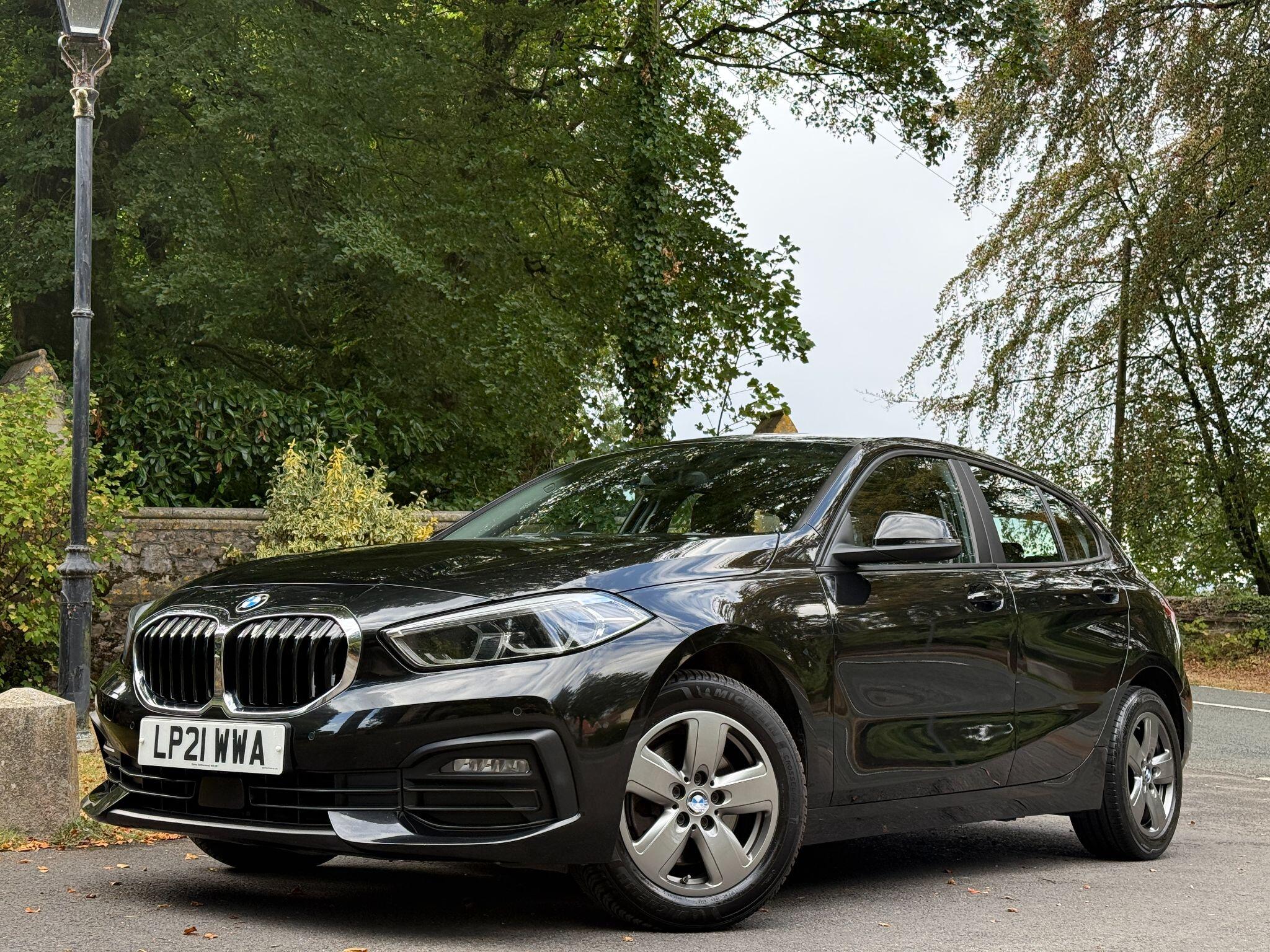 BMW 1 Series view 3