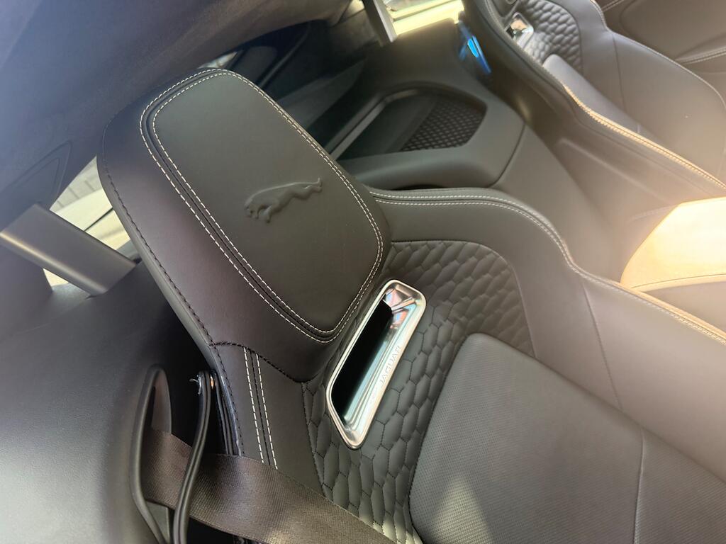 Jaguar F-Type view 36