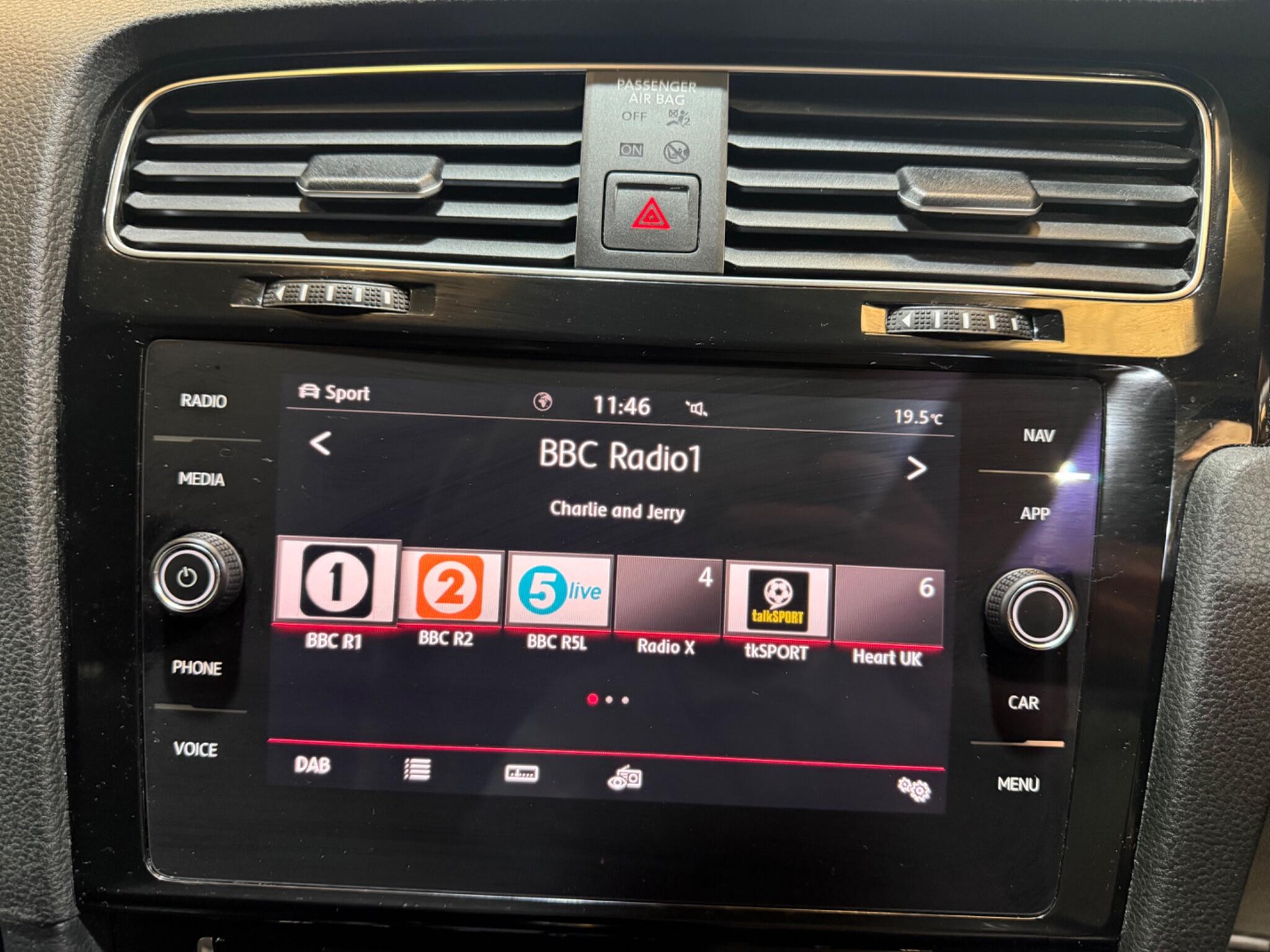Volkswagen Golf view 49