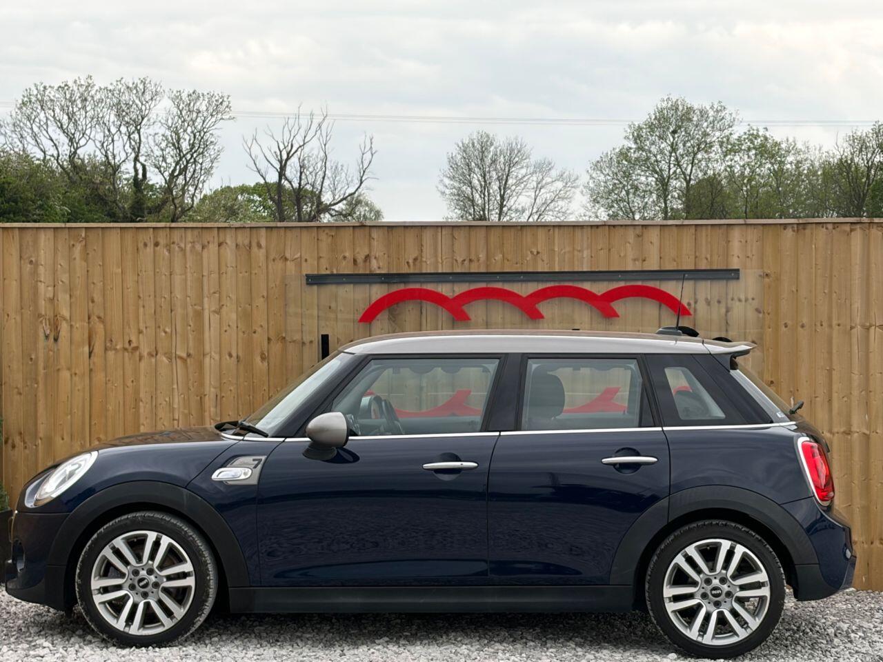 MINI Hatch view 15