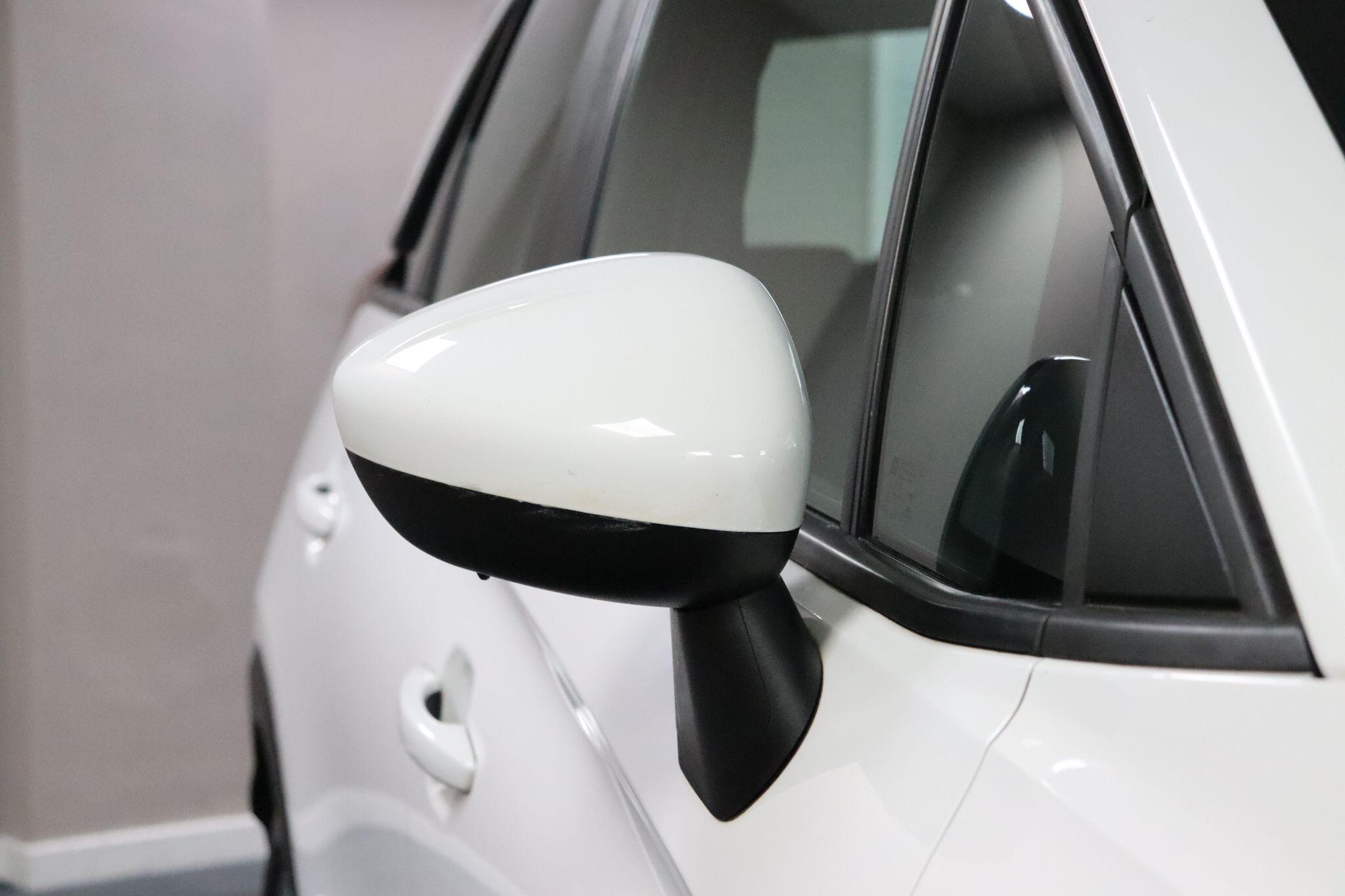 Vauxhall Crossland X view 33